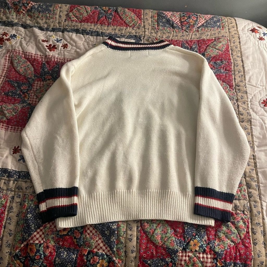 Other Aelfric Eden Cream Sweater with Bear Design size M Size US M / EU 48-50 / 2 - 2 Thumbnail