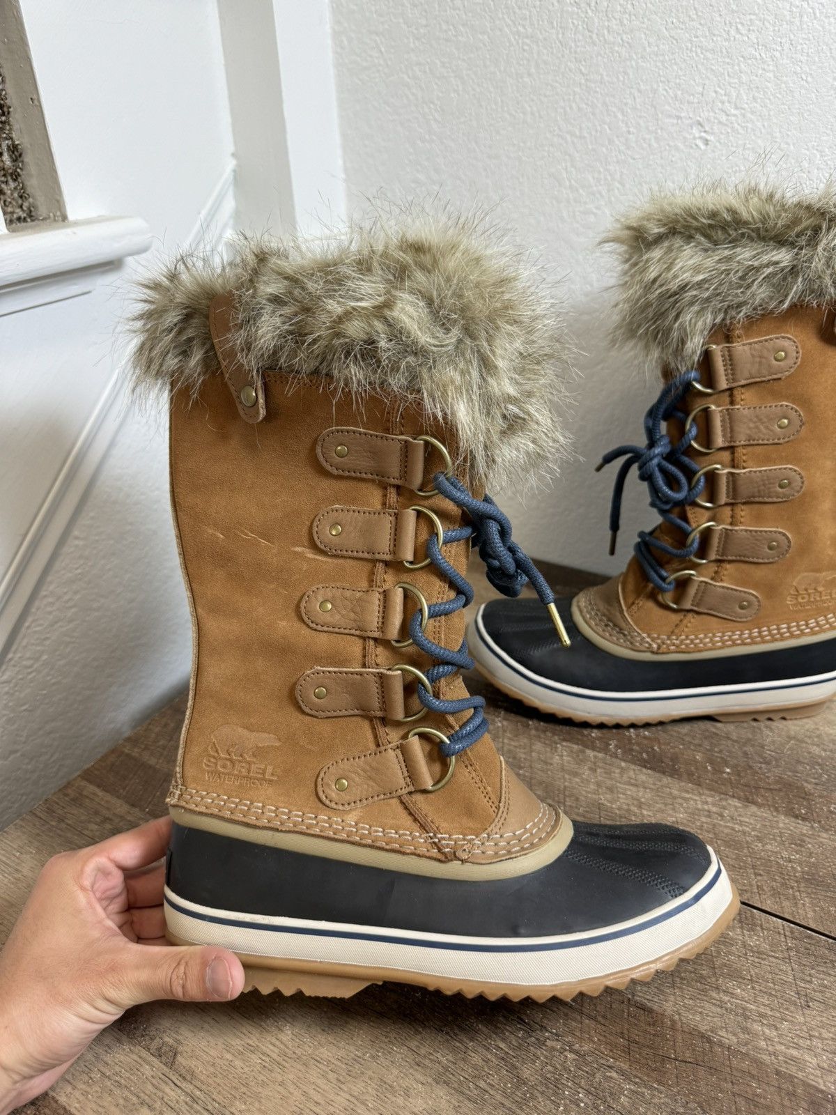 SOREL Sorel Women's Joan of Arctic Waterproof Winter Boot Size 8.5 Size US 8.5 / IT 38.5 - 2 Thumbnail