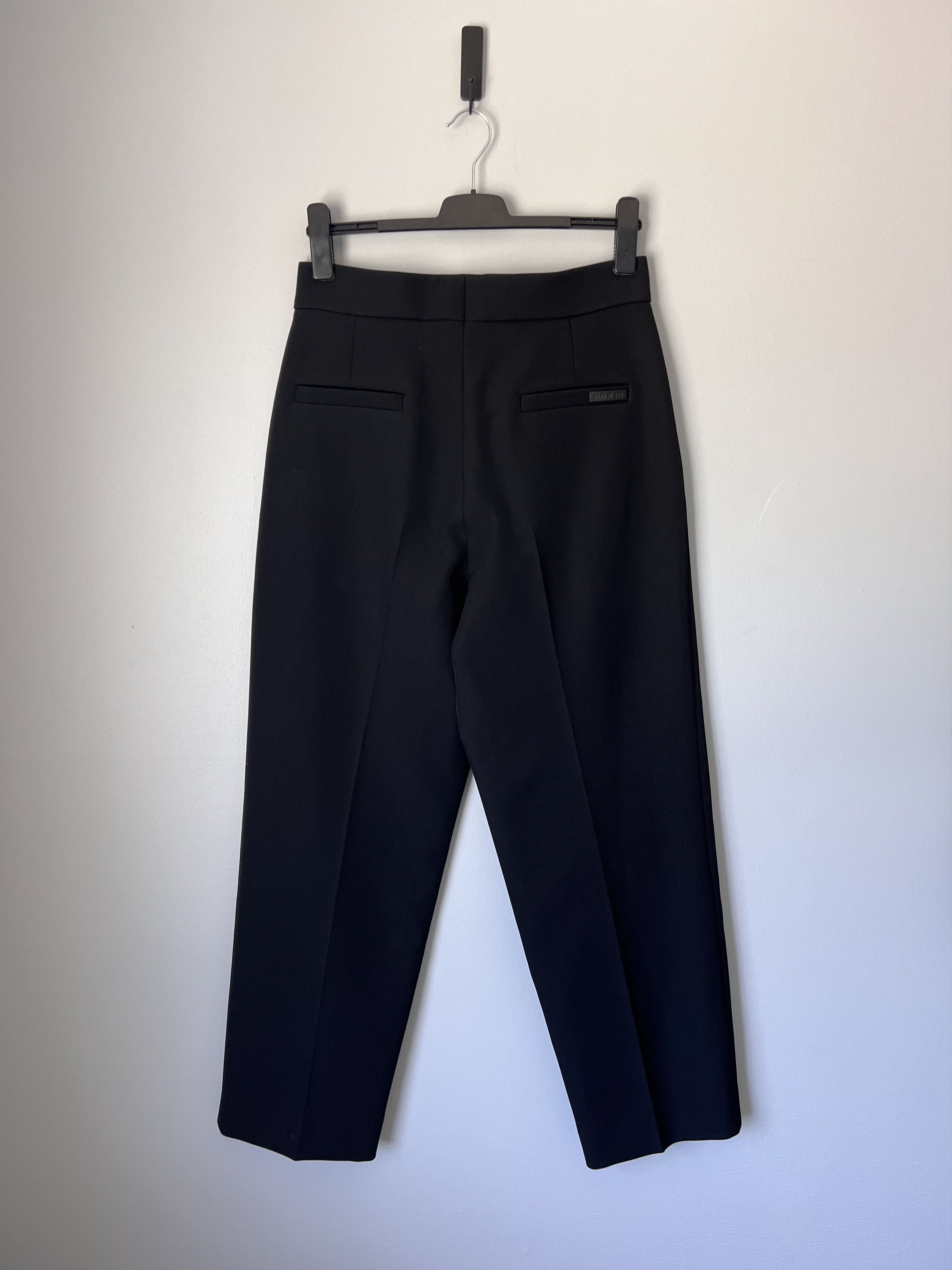 Fear of God Fear of God Wool Single Pleat Relaxed Trousers in Black Size US 32 / EU 48 - 4 Thumbnail