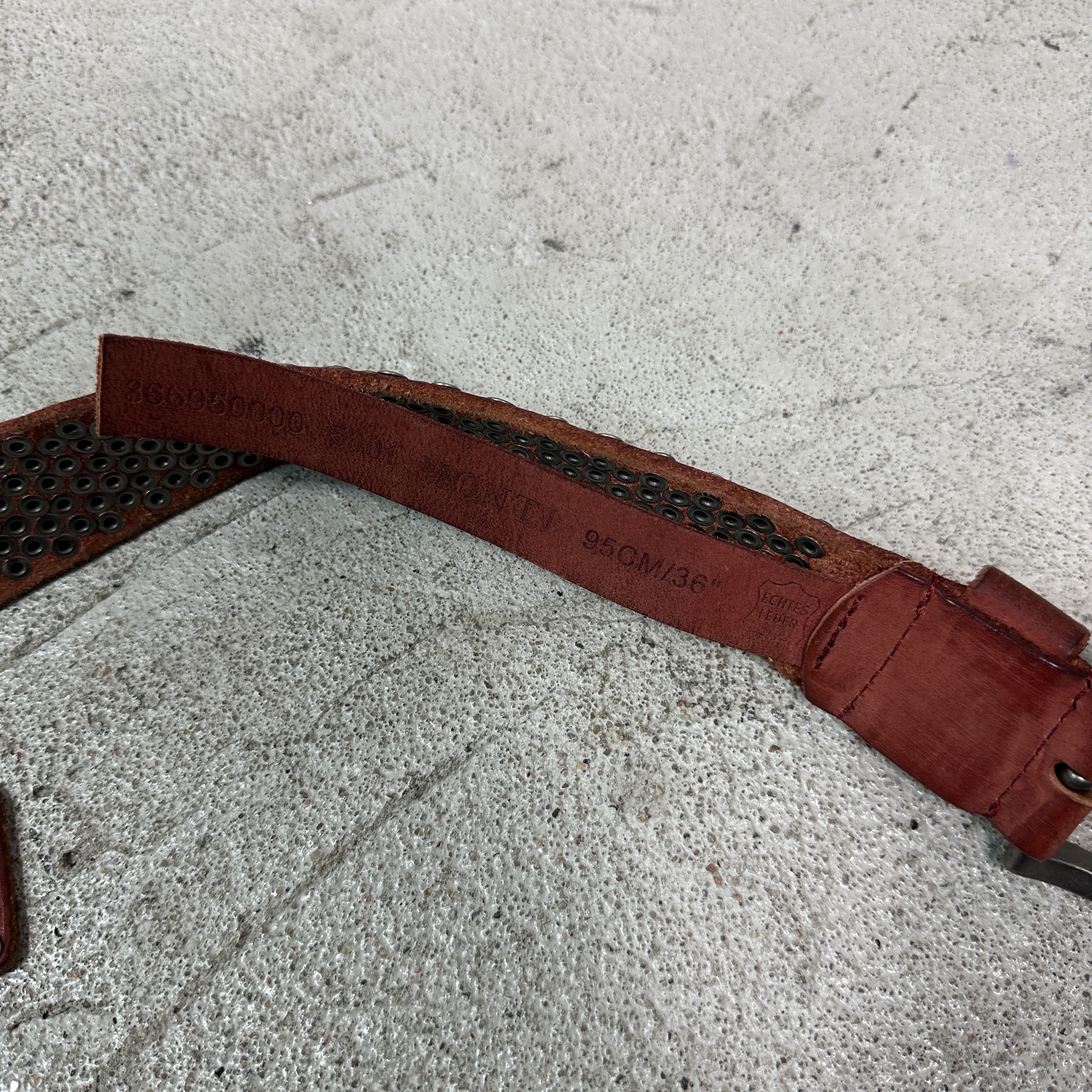 Vintage Vintage Avant Garde Leather Studded Grunge Belt 00s Size ONE SIZE - 4 Thumbnail