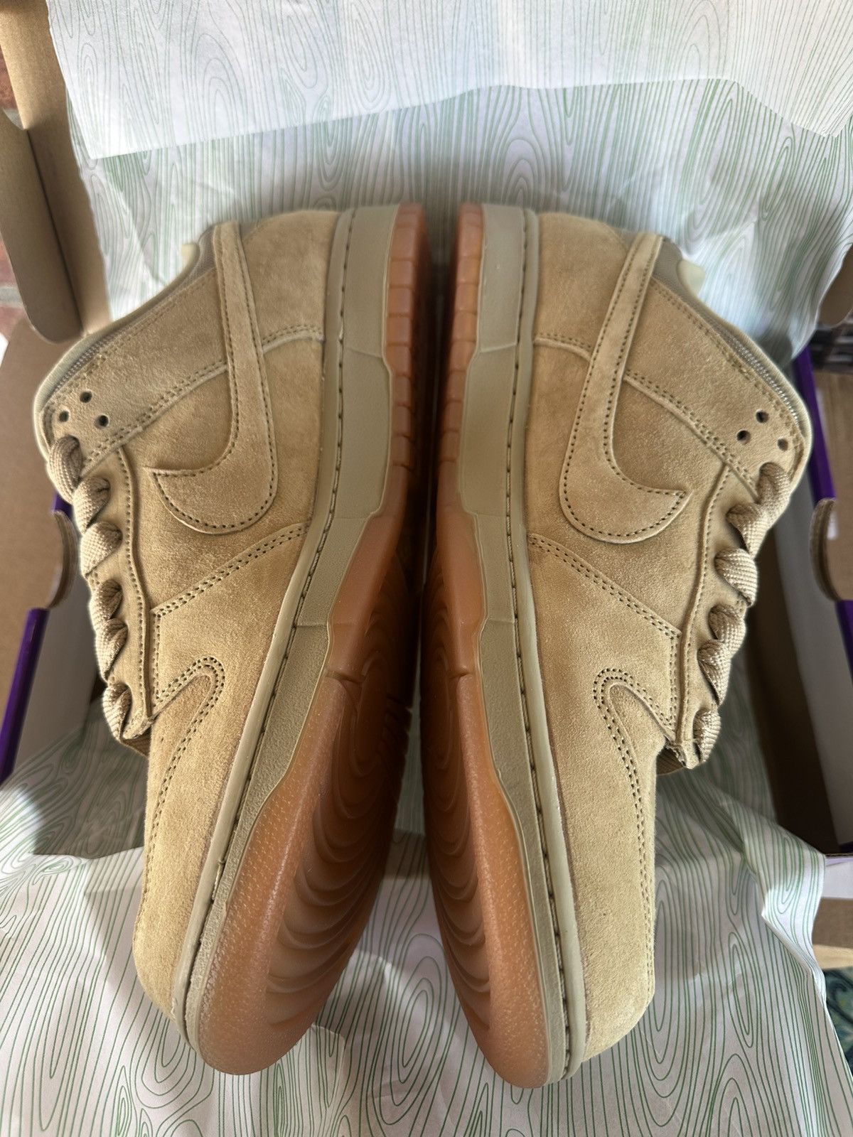 Nike SB Nike SB Dunk Low Pro B Parachute Beige Size US 11.5 / EU 44-45 - 4 Thumbnail