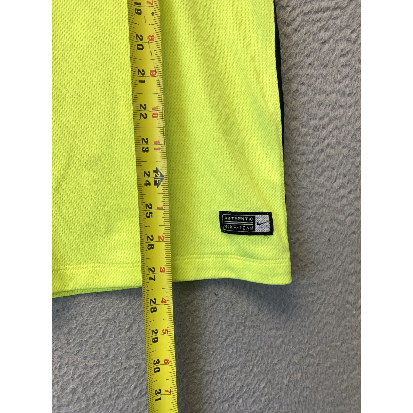 Nike Nike Dri-Fit Football Soccer Mens Size M Yellow Jersey Athletic T-Shirt Short Sleeve Standard Regular Adult/114-31 Size US M / EU 48-50 / 2 - 7 Thumbnail