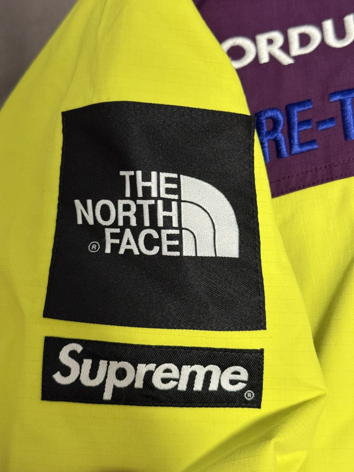 The North Face Supreme tnf north face expedition gore tex Jacket sulphur Size US M / EU 48-50 / 2 - 2 Thumbnail
