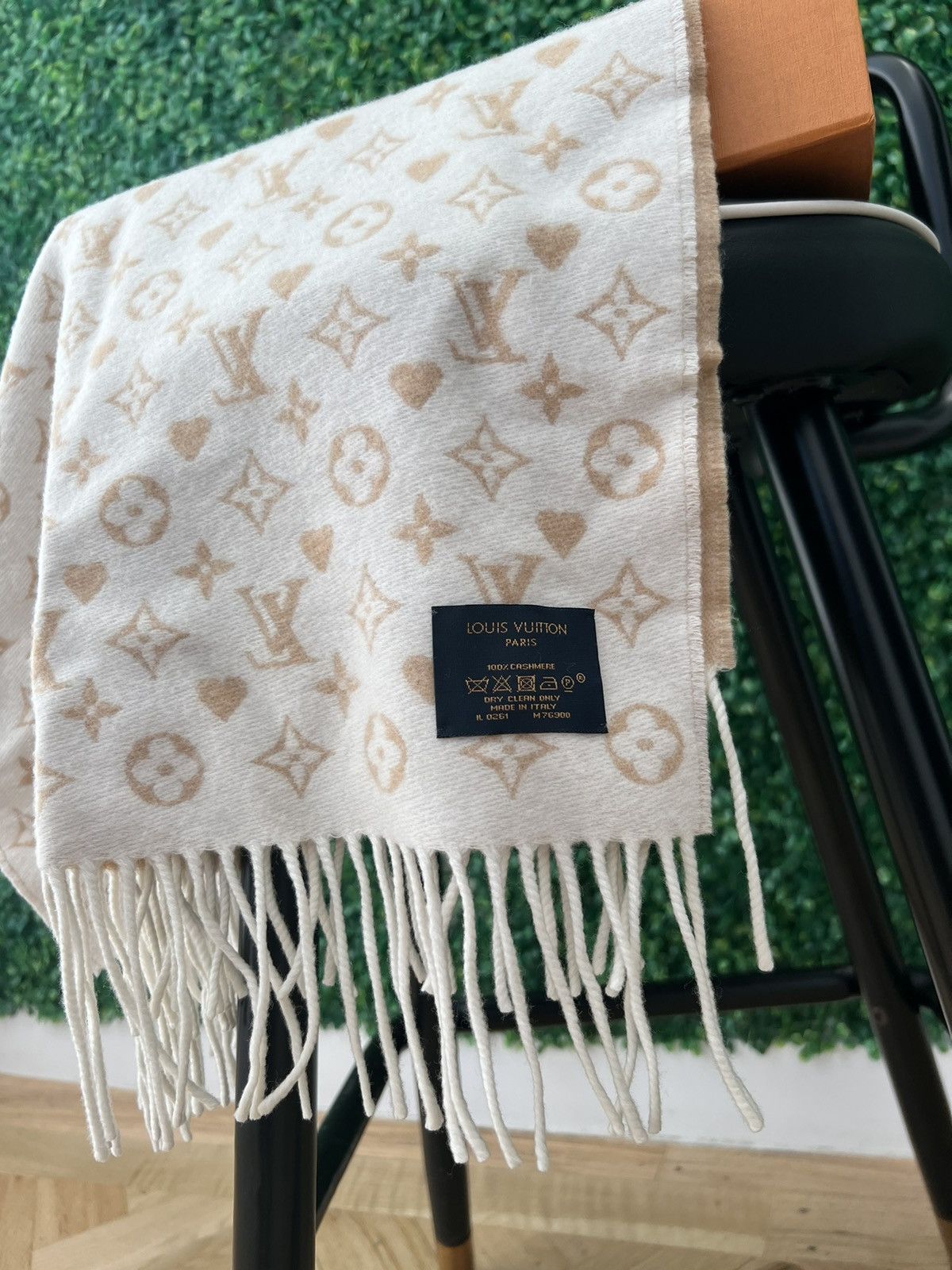 Louis Vuitton LV Game on LV Scarf Size ONE SIZE - 3 Thumbnail