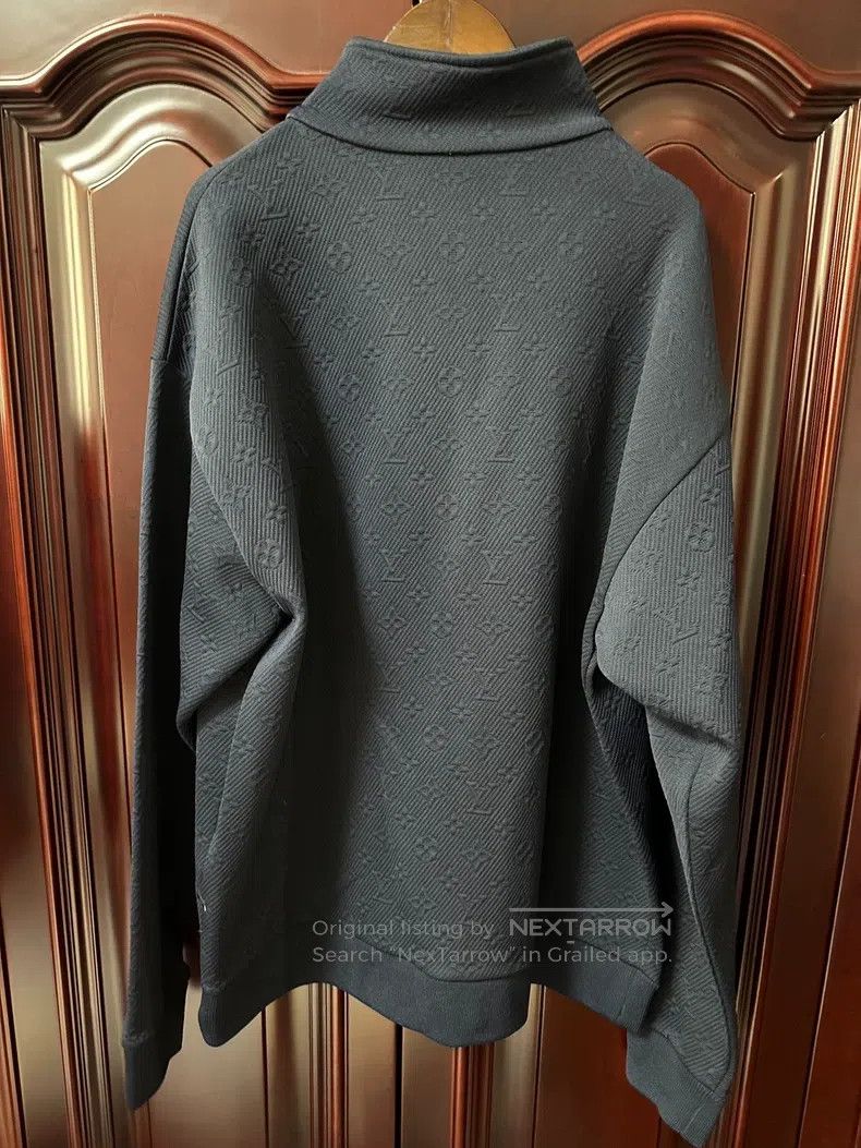 Louis Vuitton Louis Vuitton FW22 Blue Solid Casual Standing Collar Zip J Size US XL / EU 56 / 4 - 2 Thumbnail
