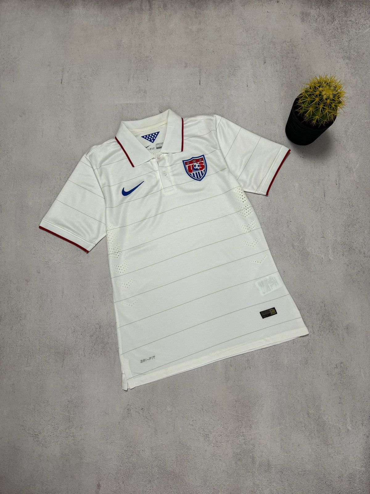 Nike × Vintage Vintage Nike USA Jersey T Shirt 2013 Soccer White S Size Size US S / EU 44-46 / 1 - 1 Thumbnail
