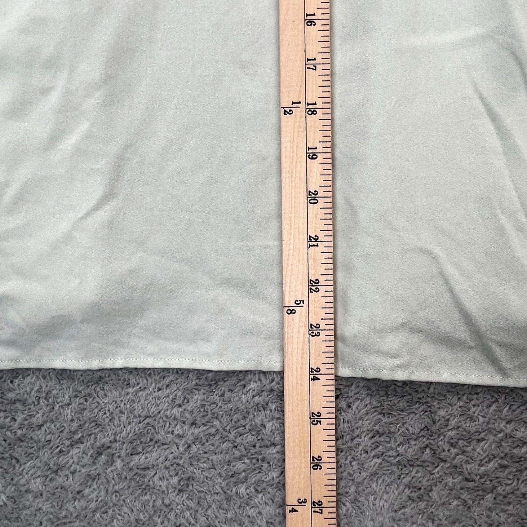 Uniqlo Uniqlo Blouse Shirt Womens XS Beige Rayon Short Sleeve Collared Button Basic All Seasons Easy Care Regular 90s City Preppy Style Size XS / US 0-2 / IT 36-38 - 5 Thumbnail