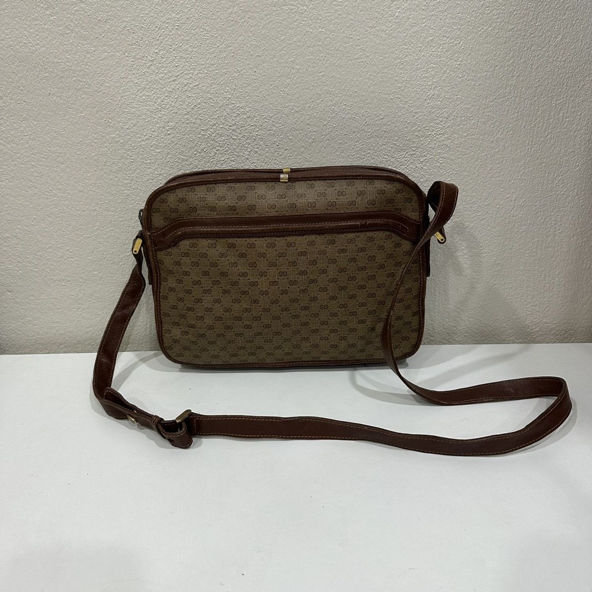 Gucci ‼️YES‼️ VINTAGE GUCCI BOX GG SMALL SHOULDER BAG Size ONE SIZE - 2 Thumbnail