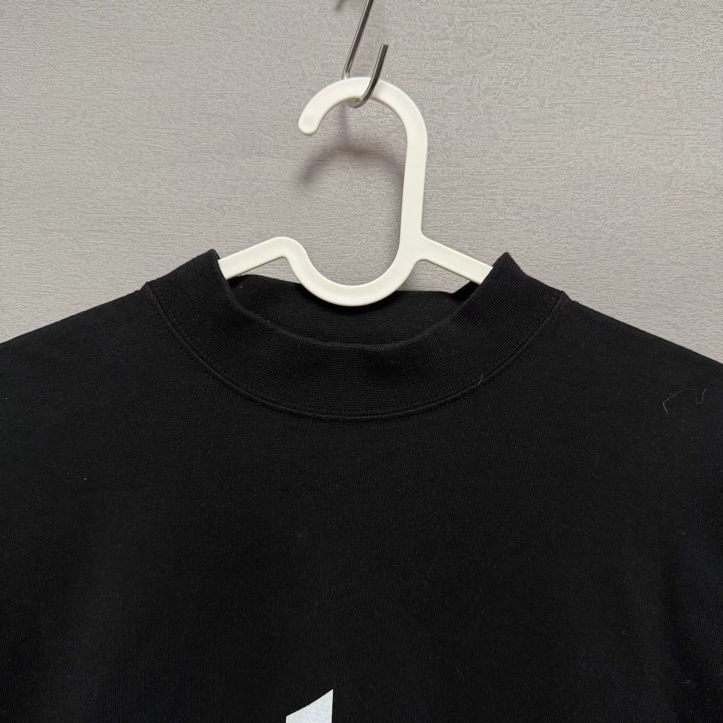 Balenciaga balenciaga short sleeve t-shirts Size US S / EU 44-46 / 1 - 3 Thumbnail