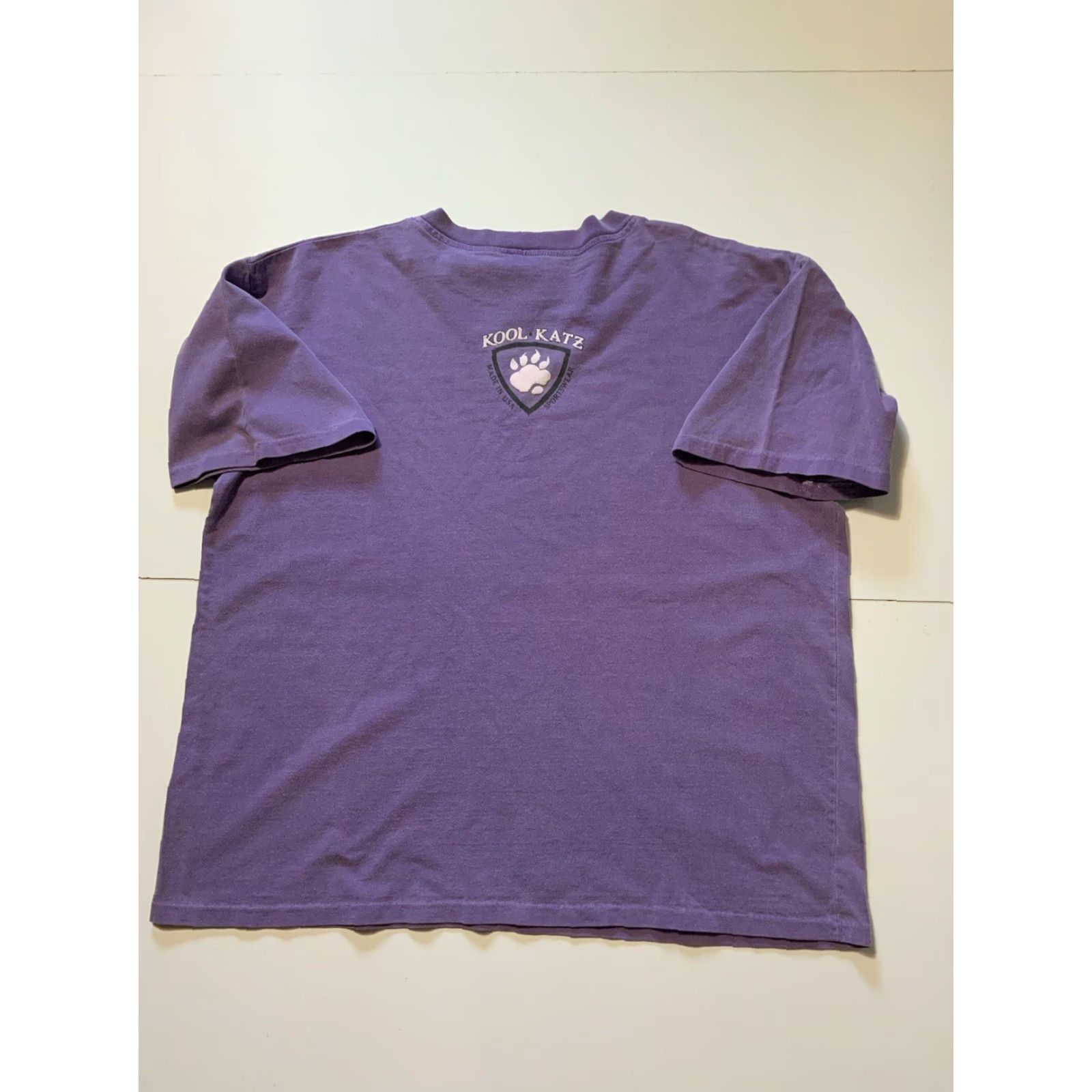 Vintage VINTAGE Kool Katz Purple Heavy Cotton Crewneck T-Shirt Sz. L Paw Puff Print 90s Made In USA Mens/Womens Size US L / EU 52-54 / 3 - 3 Thumbnail