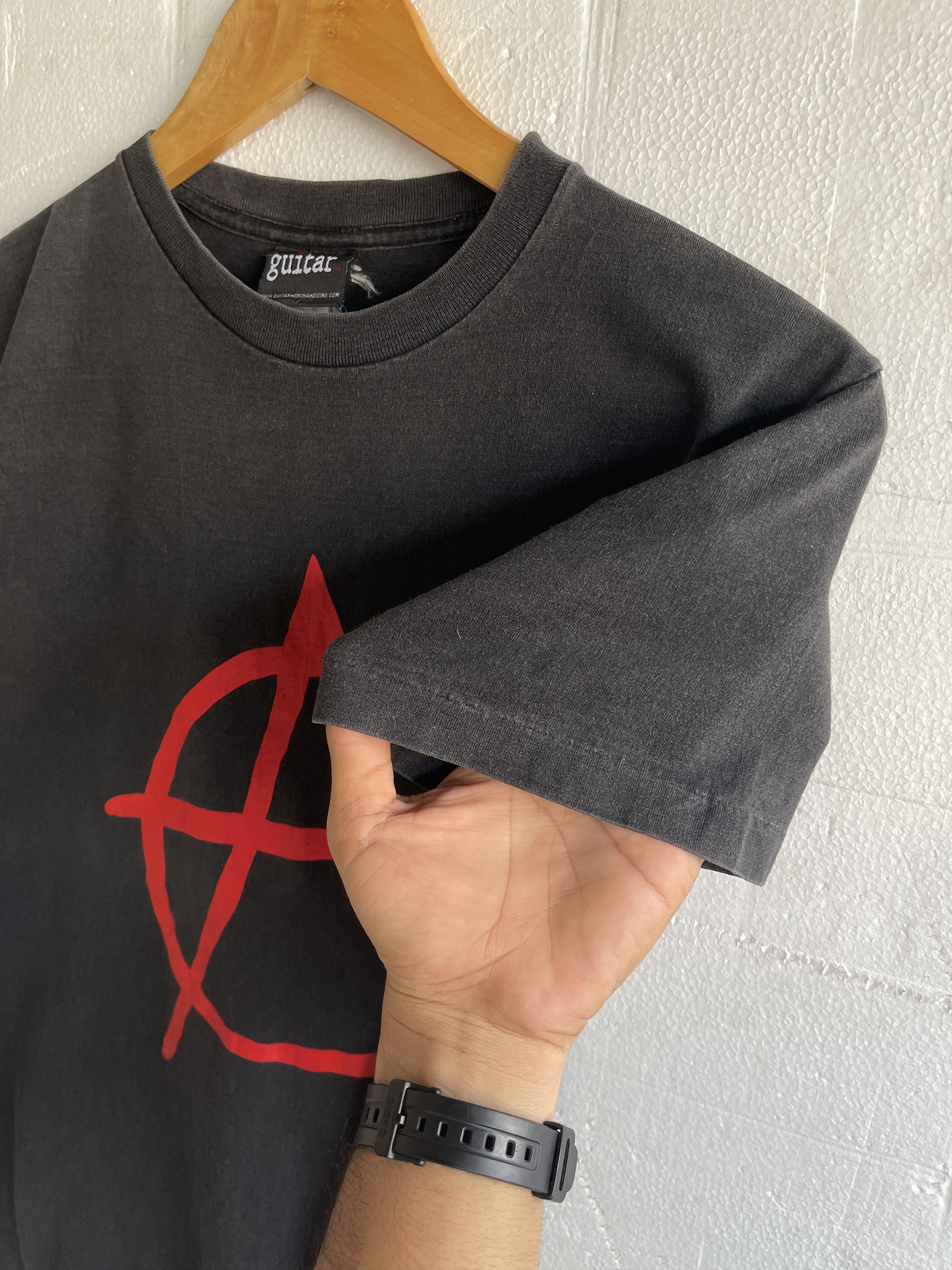 Band Tees Vintage 00s Sun Faded🔥ANARCHY🔥PUNK’S NOT DEAD Metal Band Tee Size US S / EU 44-46 / 1 - 5 Thumbnail
