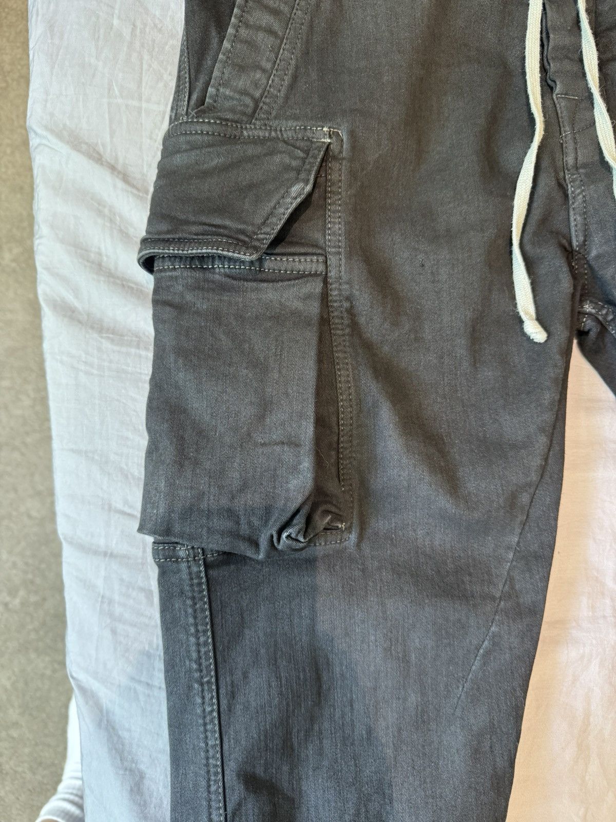 Rick Owens Drkshdw Rick Owens Drkshdw Mastodon cargo denim SSB edfu Size US 34 / EU 50 - 2 Thumbnail