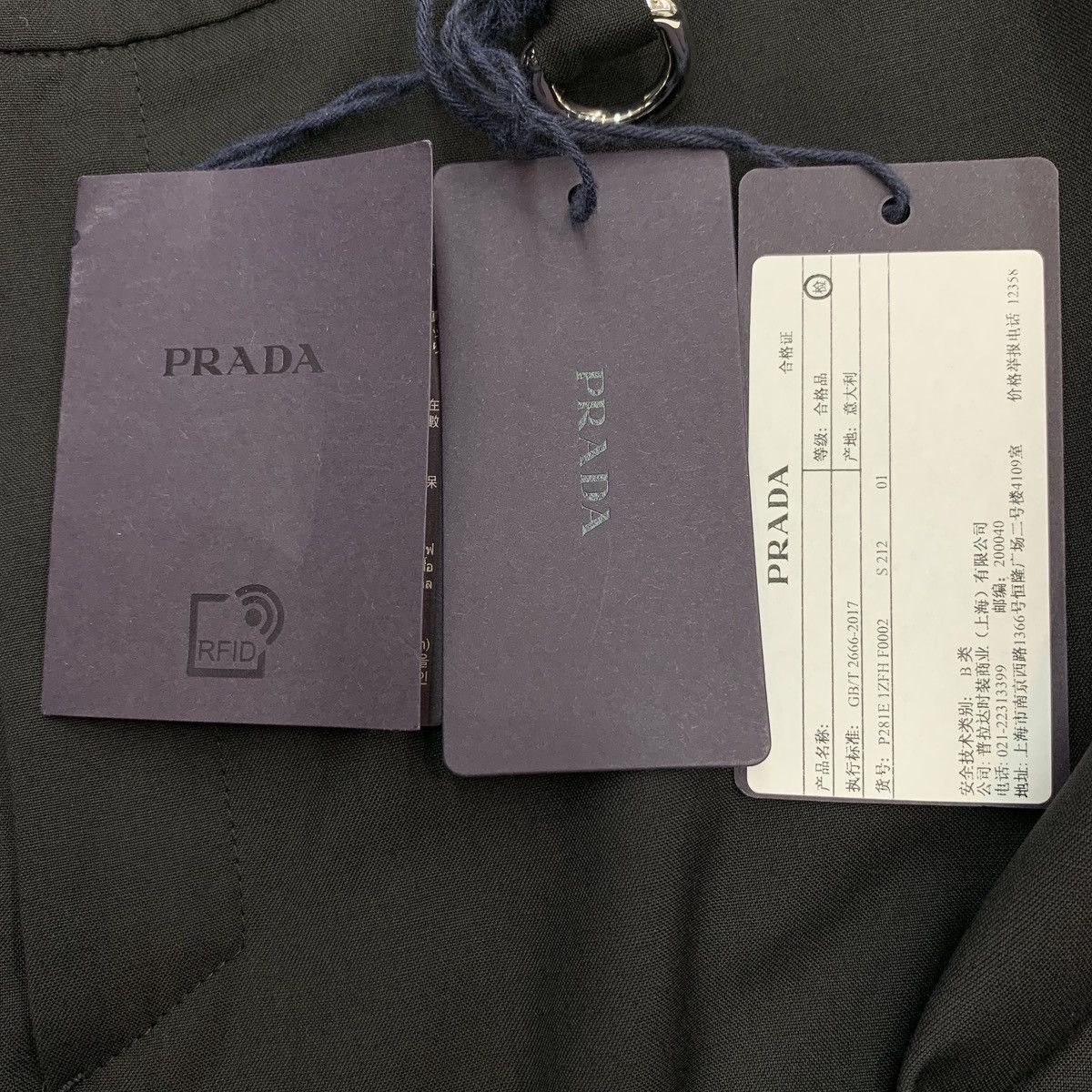 Prada Prada Black Triangle Logo Wool Cargo Casual Shorts K26WX Size 27" / US 4 / IT 40 - 7 Thumbnail
