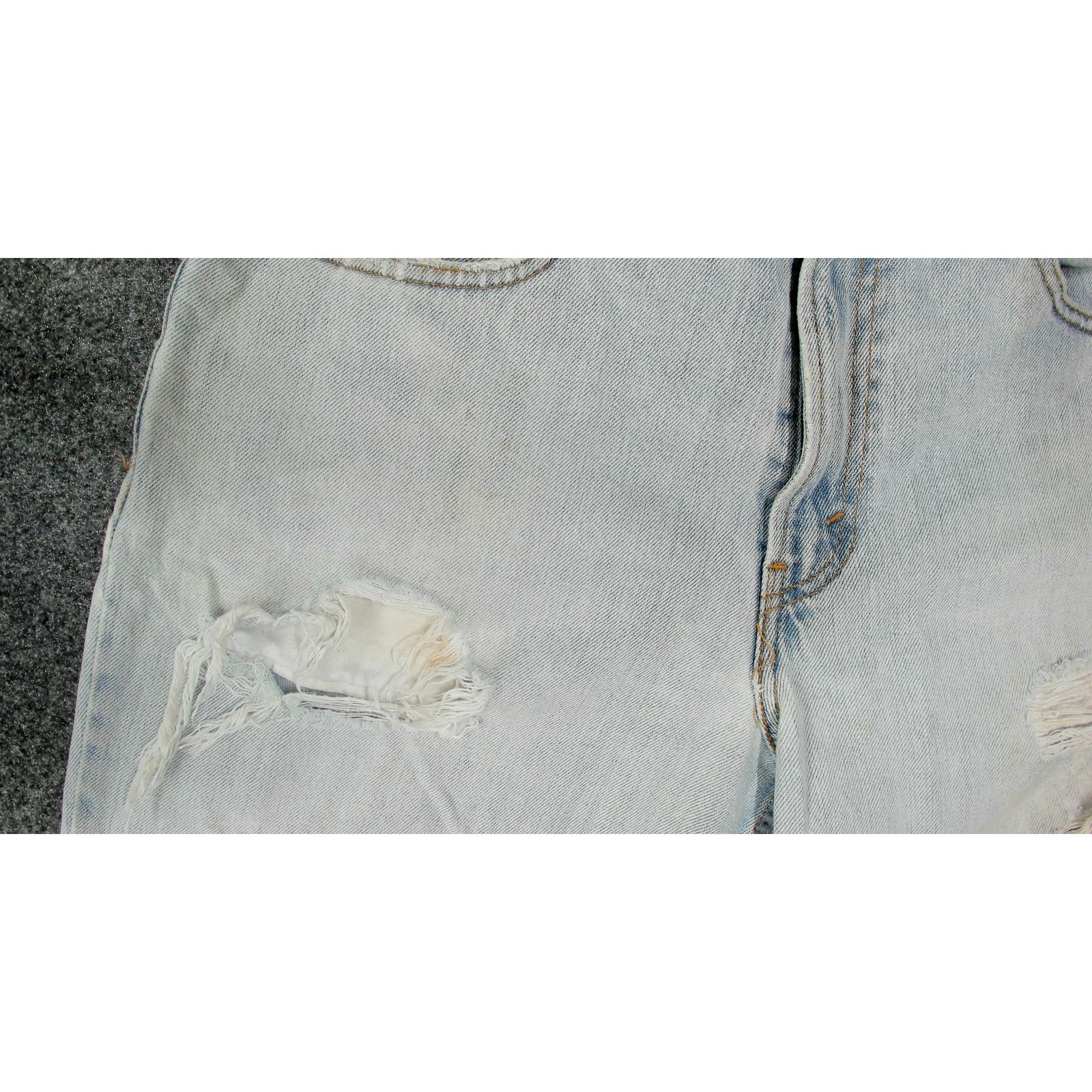 Levi's Levi's Y2K 560 Comfort Fit Thrashed Light Wash Denim Jeans Size US 35 - 10 Thumbnail