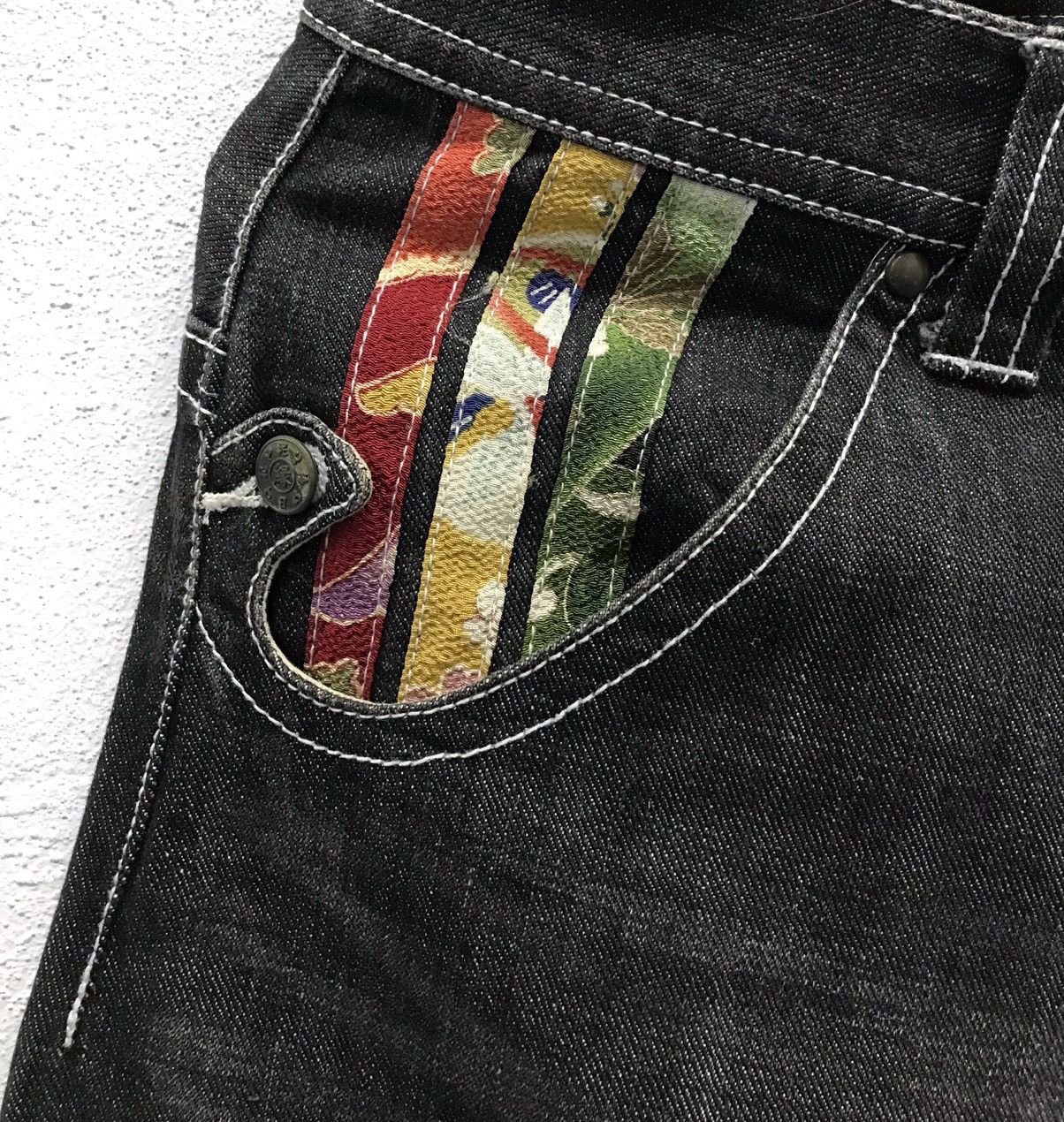 Japanese Brand Vintage Gemstone Denim Pants Size US 30 / EU 46 - 4 Thumbnail