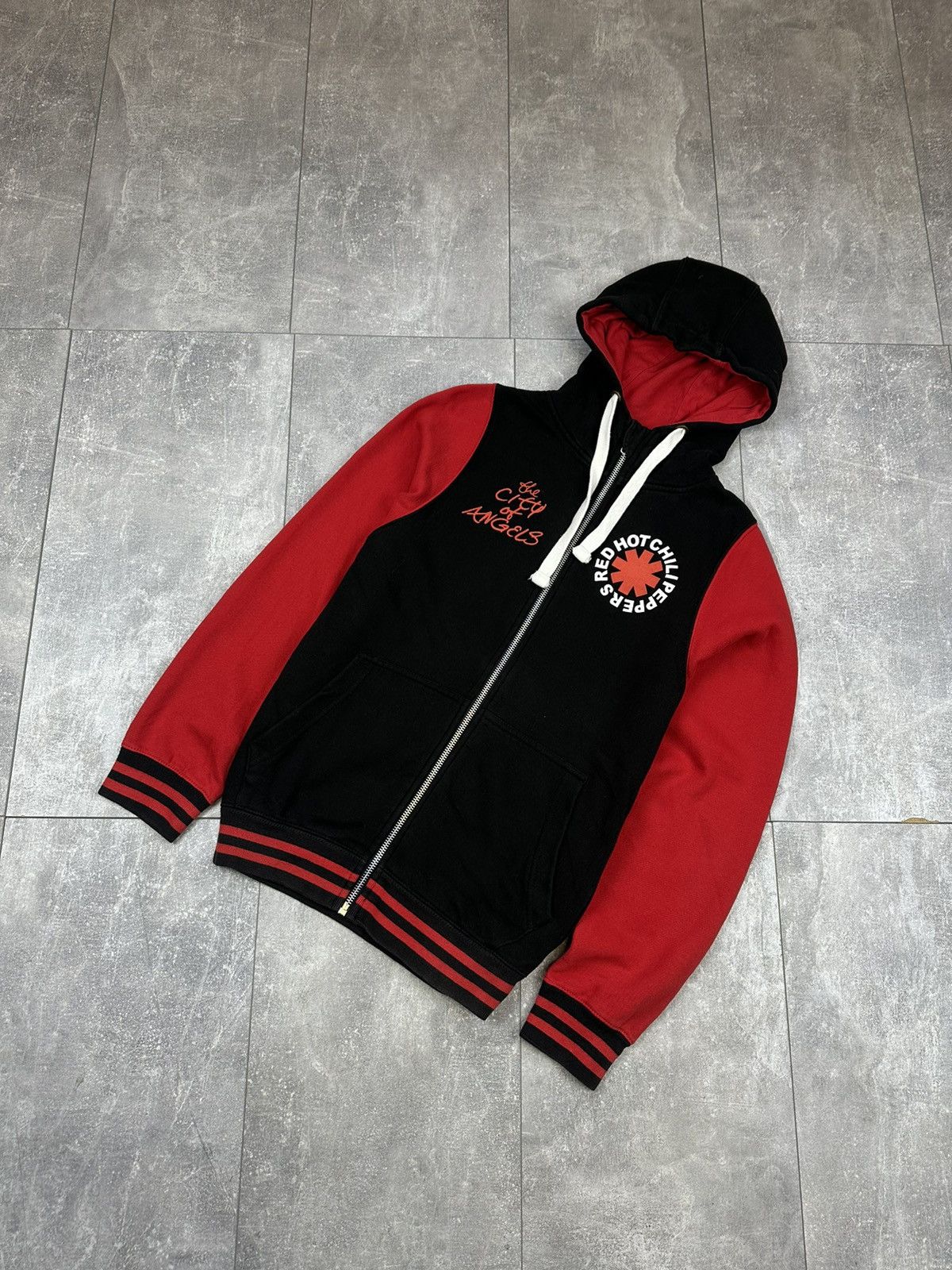 Other Red Hot Chili Peppers Black/Red Hoodie Size US S / EU 44-46 / 1 - 1 Thumbnail