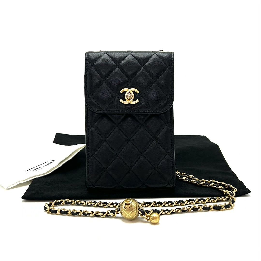 Chanel Pre-loved Bag Very good condition Size ONE SIZE - 1 Thumbnail