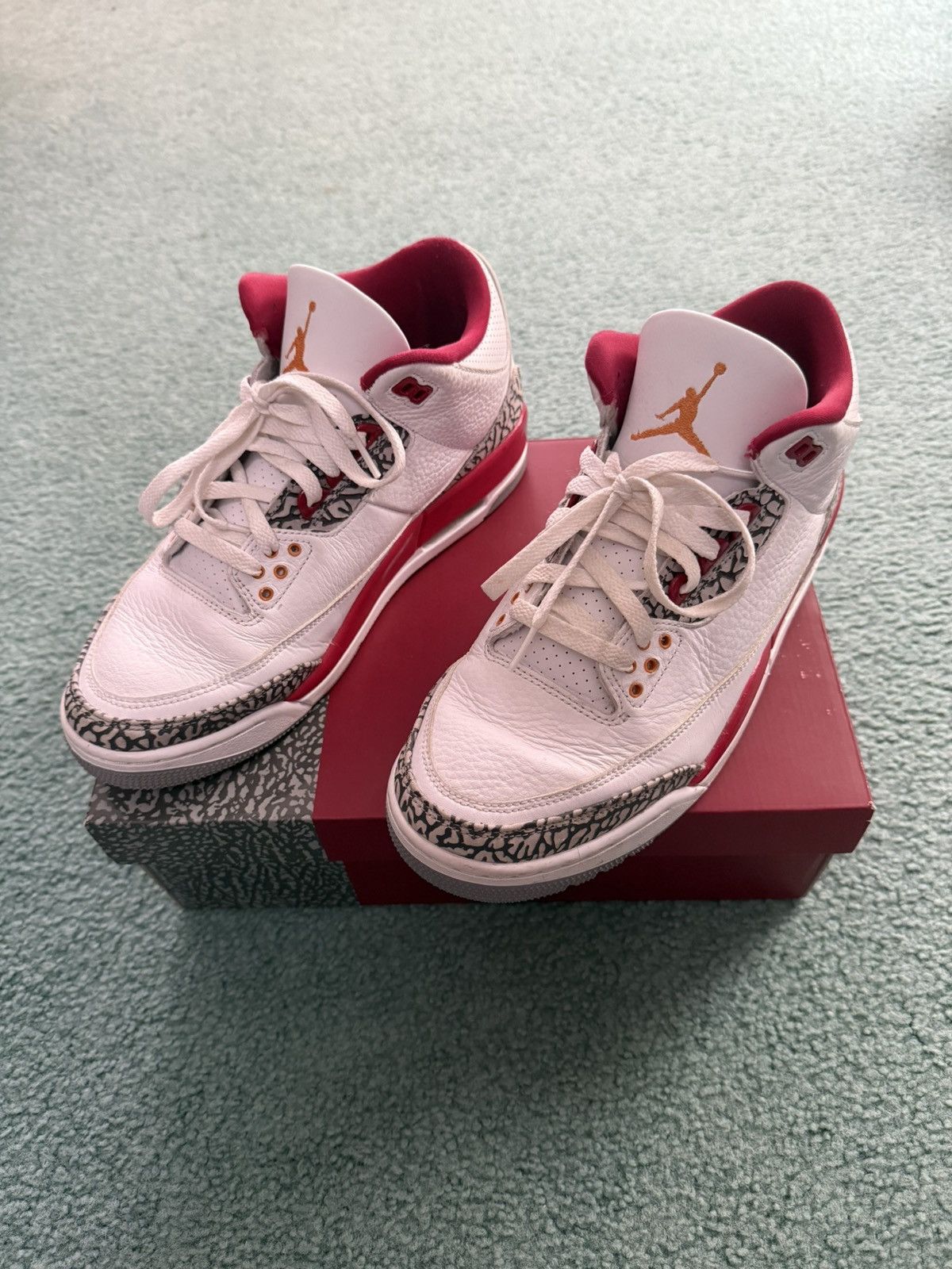 Jordan Brand Jordan Retro 3 Cardinal Red Size US 10 / EU 43 - 2 Thumbnail
