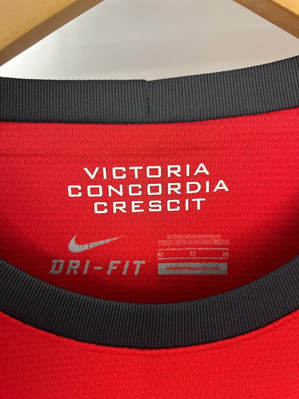 Nike VINTAGE NIKE FC ARSENAL LONDON ENGLAND SOCCER JERSEY RETRO Size US M / EU 48-50 / 2 - 6 Thumbnail