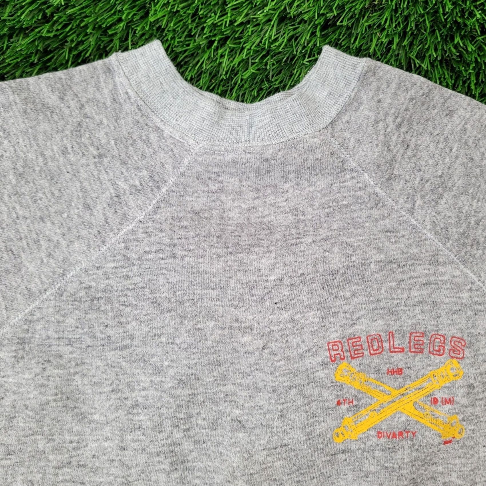 Vintage VINTAGE US Army Shirt Mens L Gray VTG 80s Redlegs Military Sweatshirt 21x24 Raglan Artillery Size US L / EU 52-54 / 3 - 2 Thumbnail