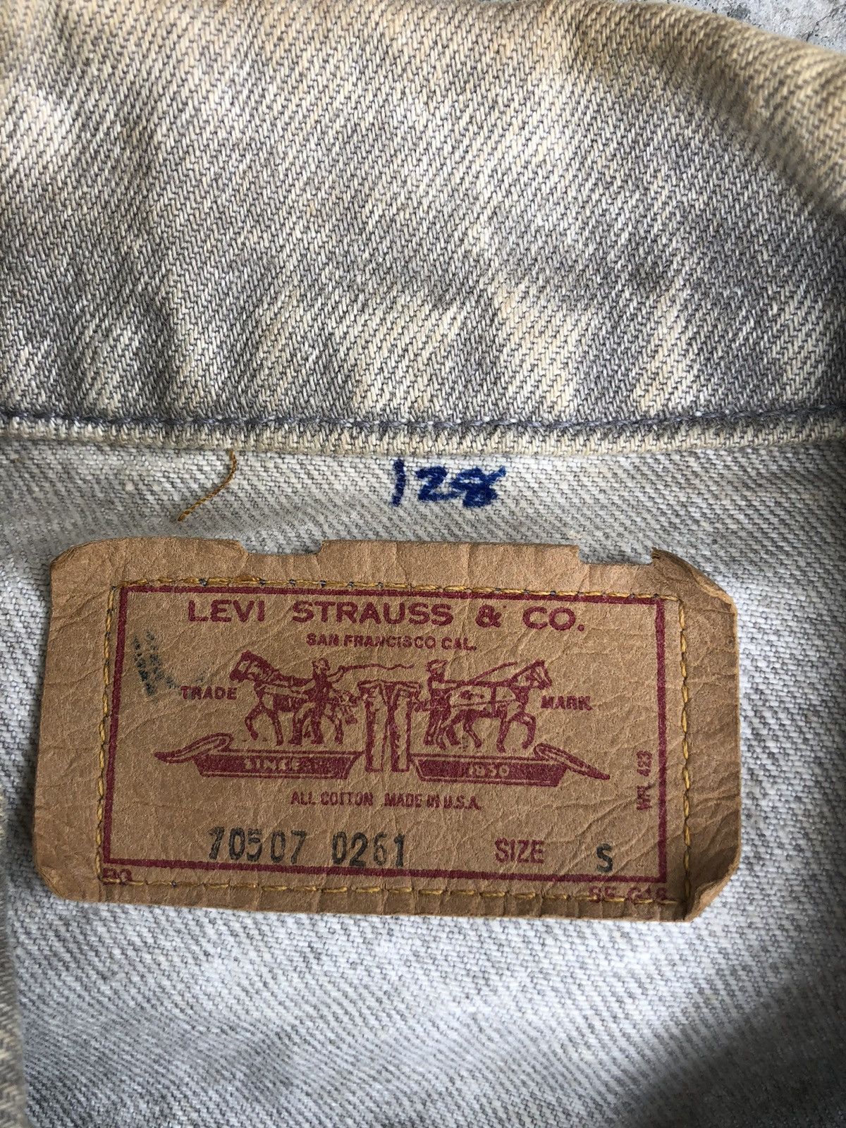 Levi's Vintage 80s Levis Denim Jacket Distressed Denim Size US M / EU 48-50 / 2 - 18 Thumbnail