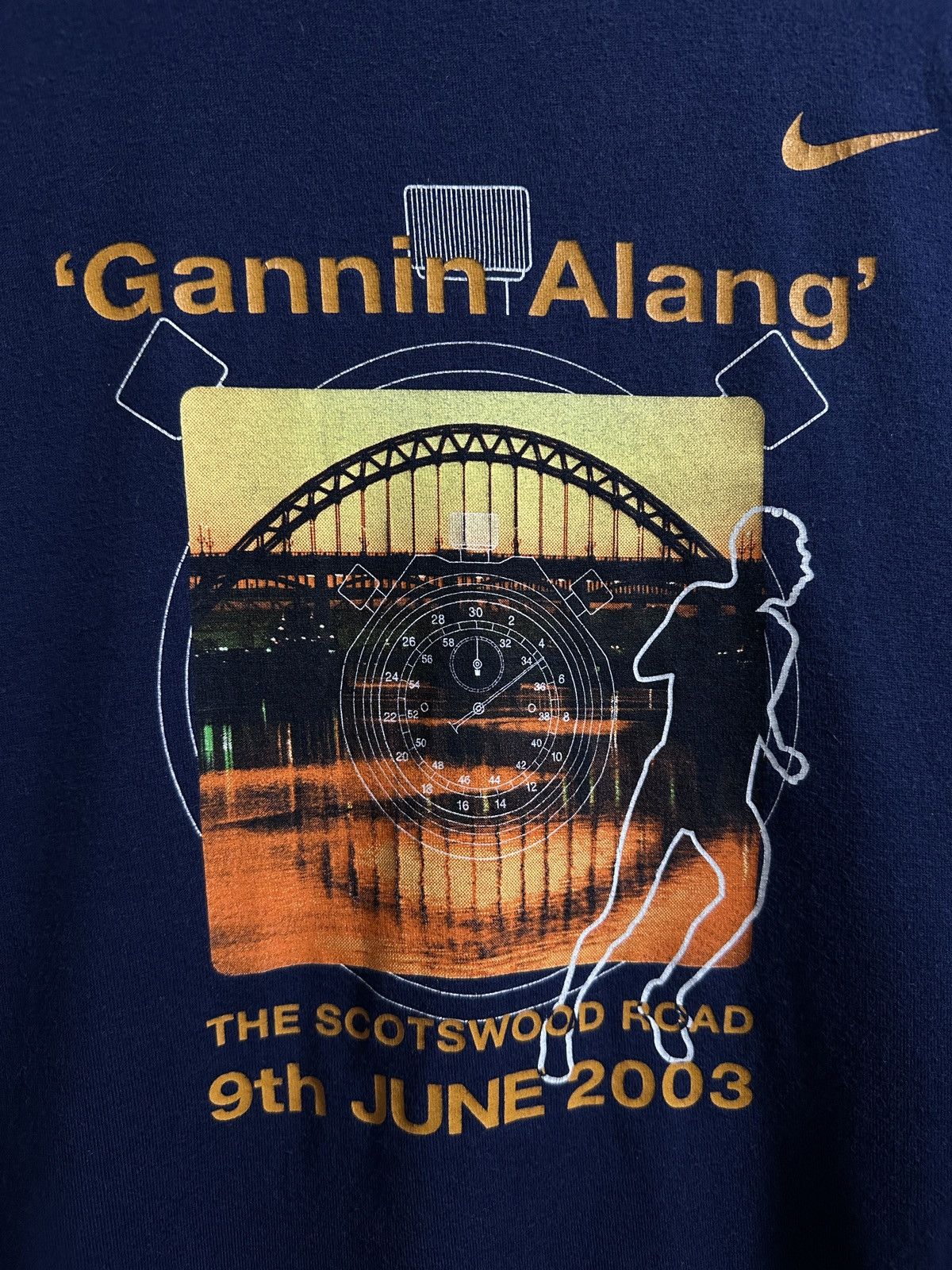 Nike Rare Vintage T-Shirt Nike Small Swoosh Run Ganinin Alang Size US M / EU 48-50 / 2 - 2 Thumbnail
