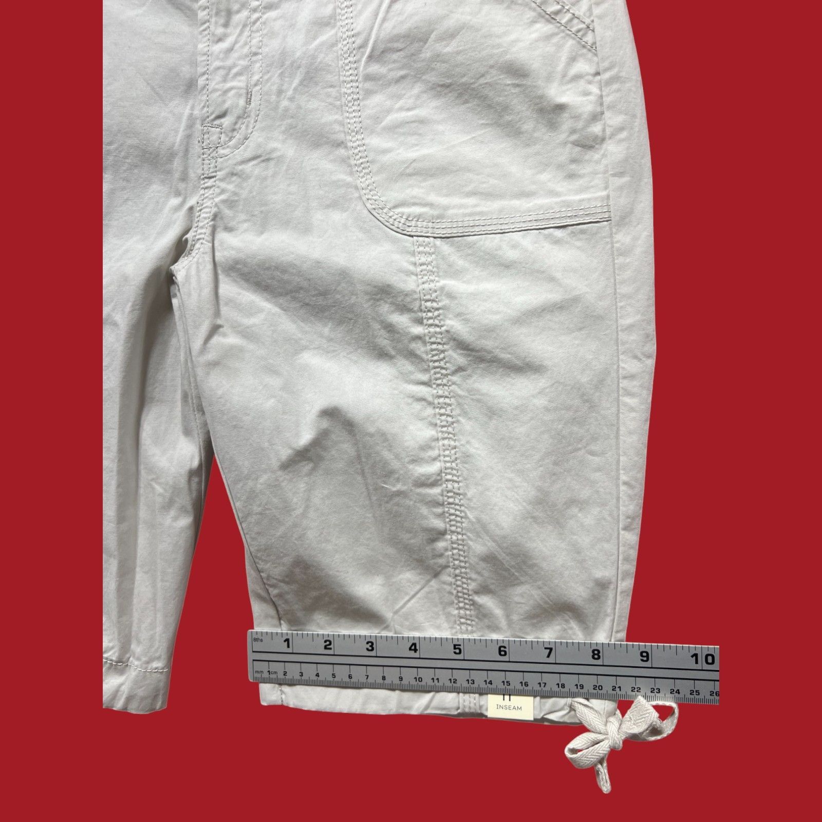 Other St. John's Bay - Women's Mid-Rise Cargo Bermuda Short - Beig Size 26" / US 2 / IT 38 - 9 Thumbnail