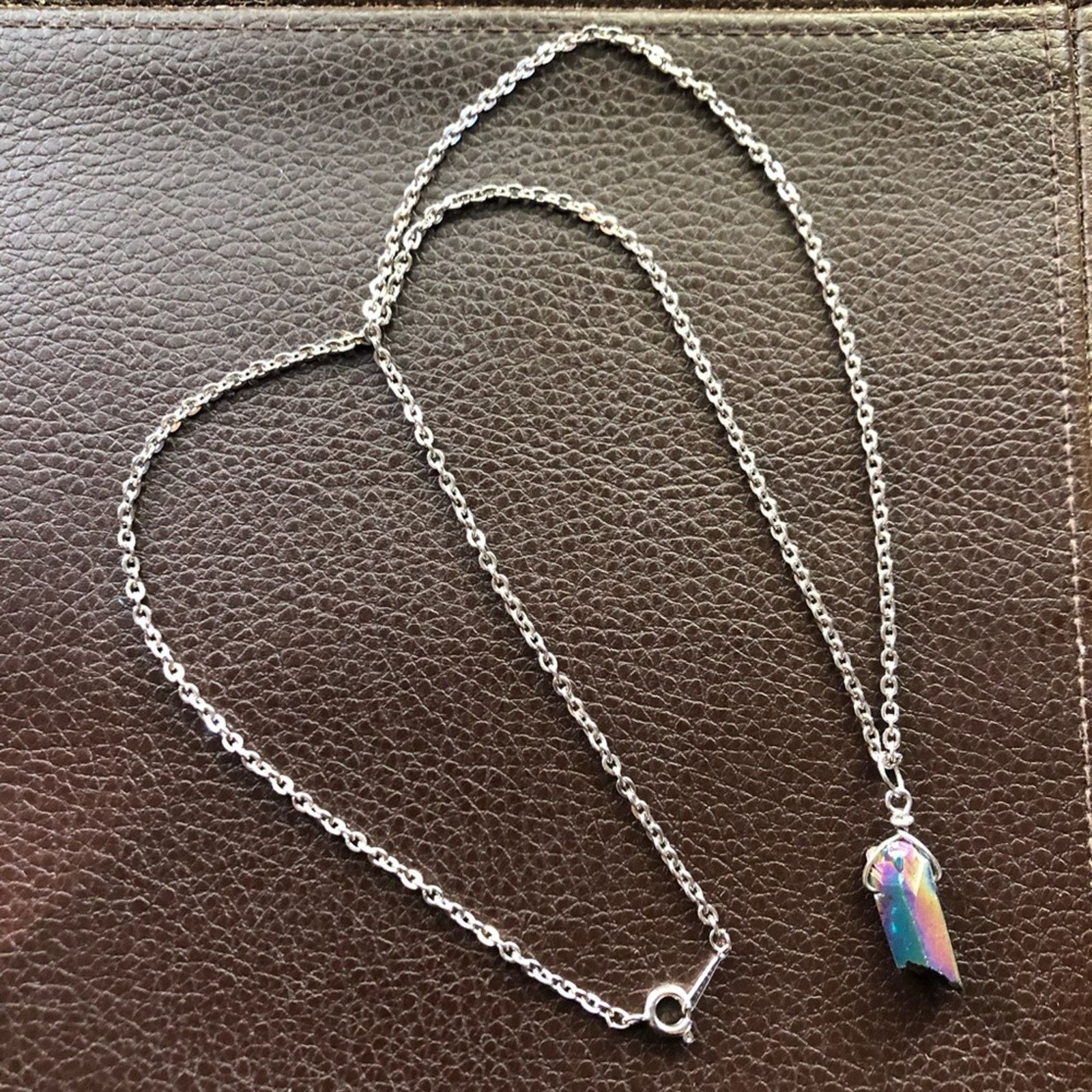 Vintage Vintage rough rainbow crystal on 18kt gold chain necklace Size ONE SIZE - 5 Thumbnail