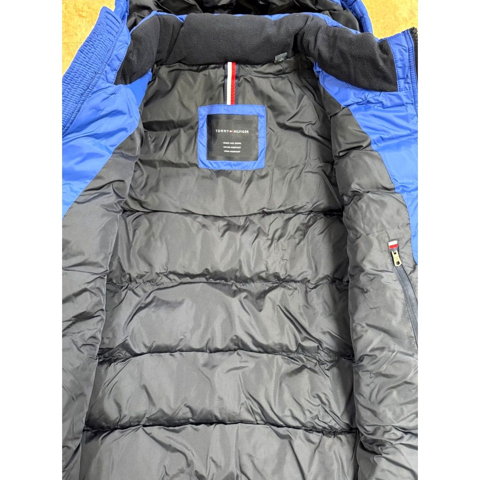Tommy Hilfiger Tommy Hilfiger Men's Puffer Jacket Blue Logo Wind & Water Resistant Coat Large Jacket Size US L / EU 52-54 / 3 - 2 Thumbnail