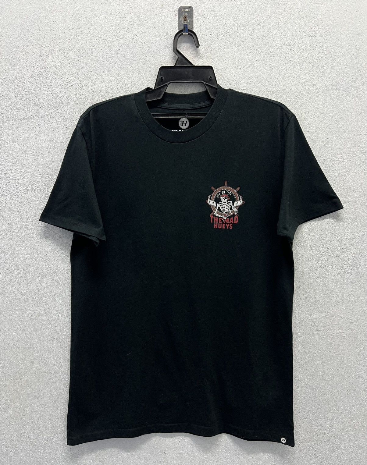 Vintage VINTAGE THE MAD HUEYS CAPTAIN COOKED ESTD 2012 SHIRT Size US S / EU 44-46 / 1 - 2 Thumbnail