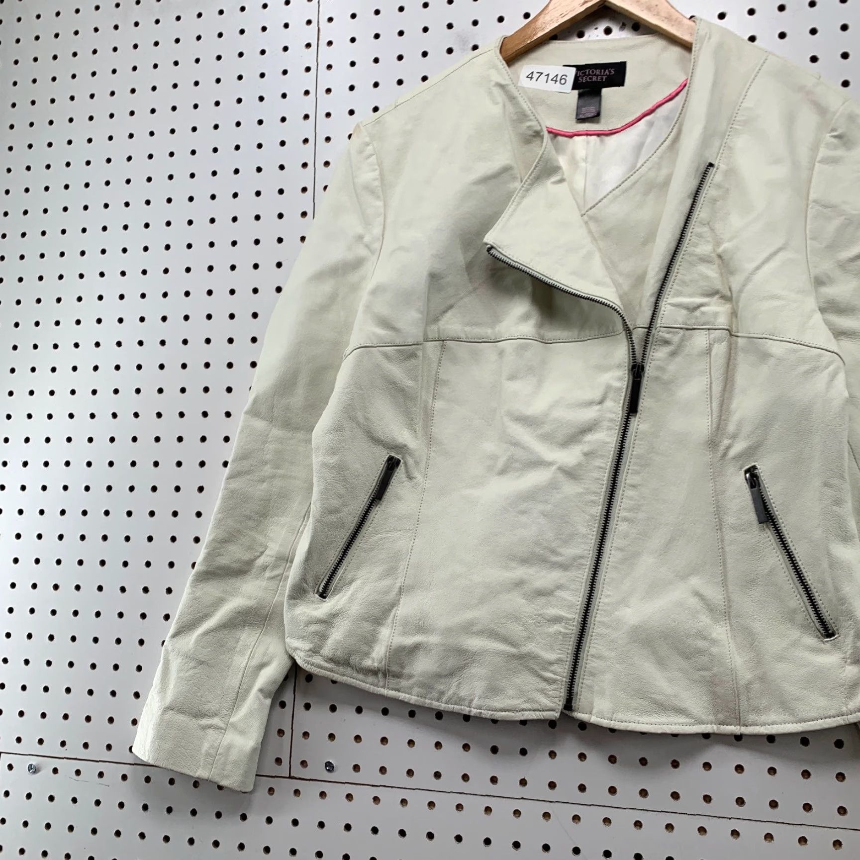 Victoria's Secret Victoria's Secret Leather Motorcycle Jacket Womens XL White Slant Zip Biker Size XL / US 12-14 / IT 48-50 - 5 Thumbnail