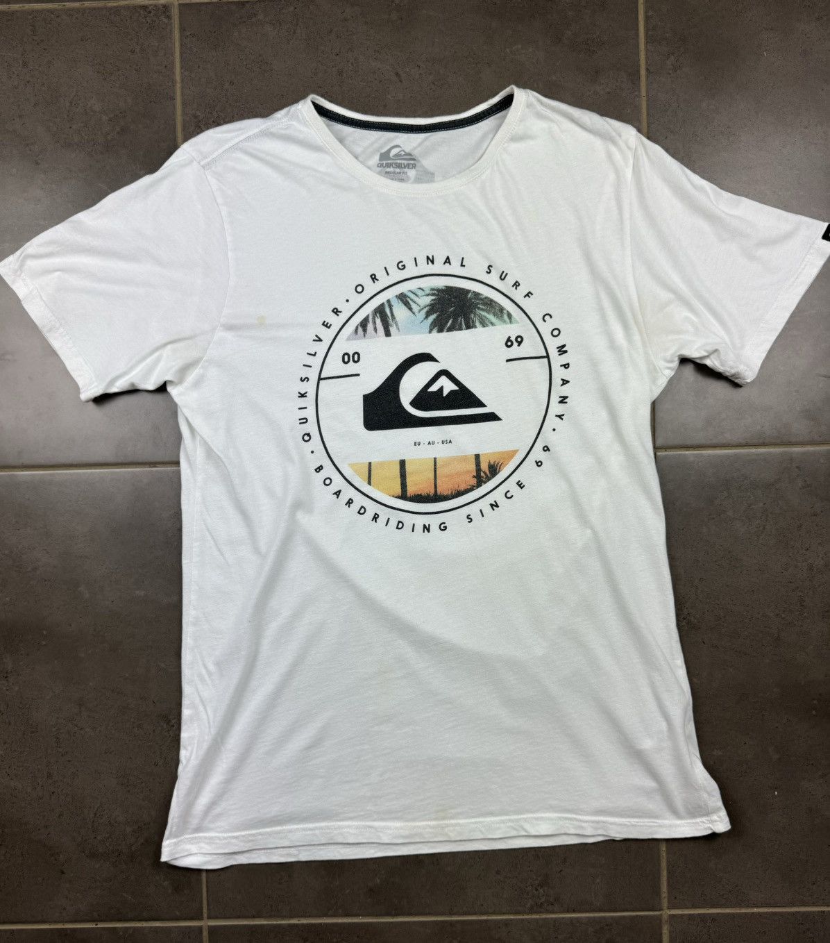 Quicksilver Oreginal Gently used Street wearing T -shirt. Size US M / EU 48-50 / 2 - 1 Thumbnail