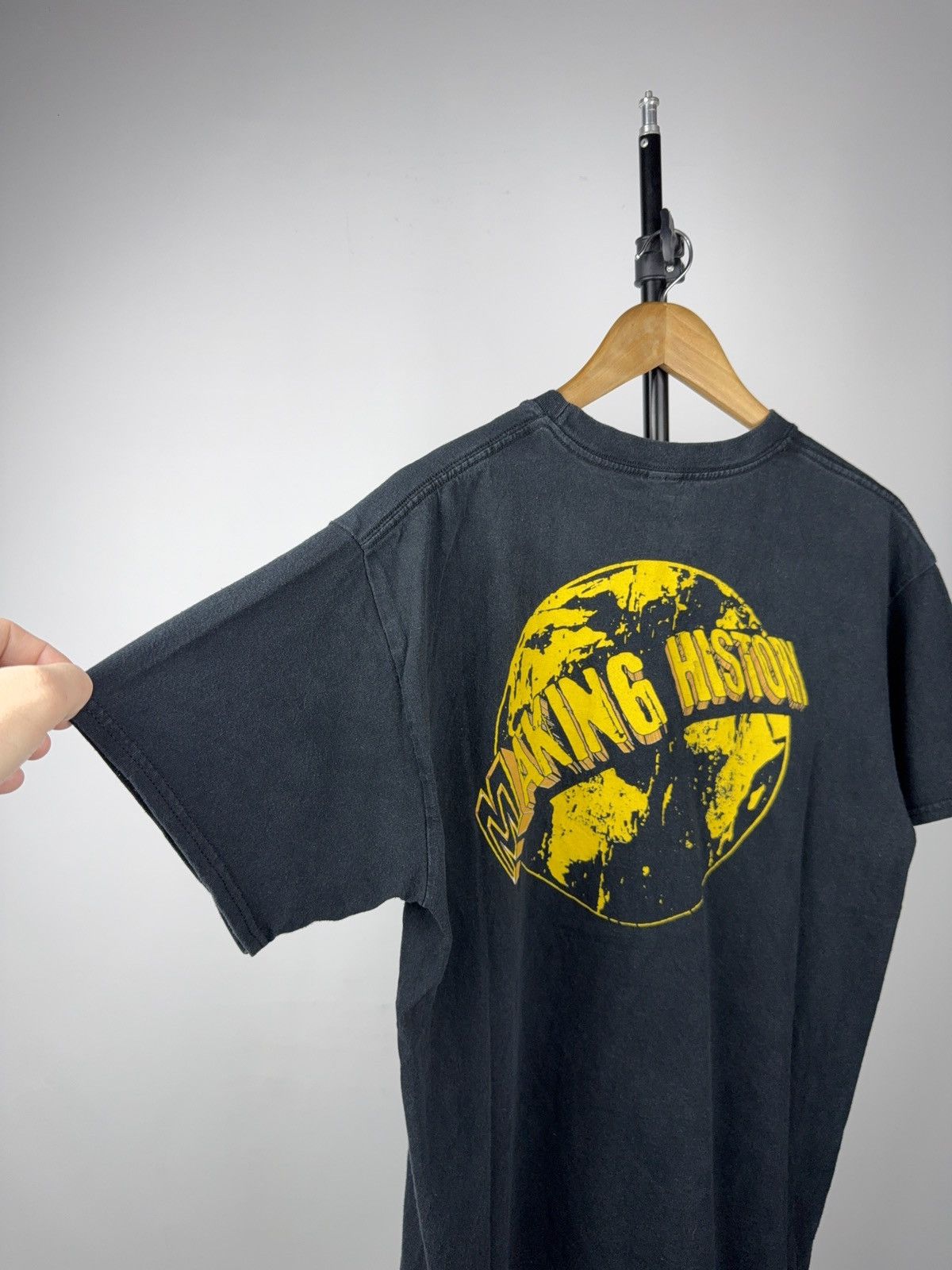 WWE WWE 2017 The Mysterios Making History Wrestling Tee Vintage Size US L / EU 52-54 / 3 - 10 Thumbnail
