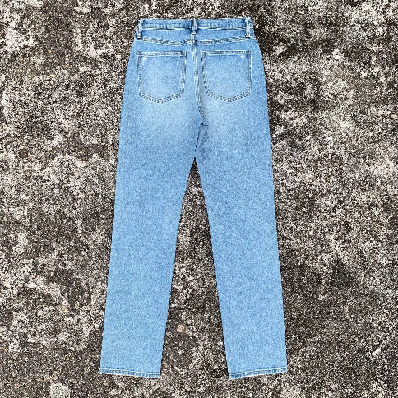 Uniqlo Women Uniqlo Slim Straight Jeans Fabric By Kaihara Size 28" / US 6 / IT 42 - 2 Thumbnail