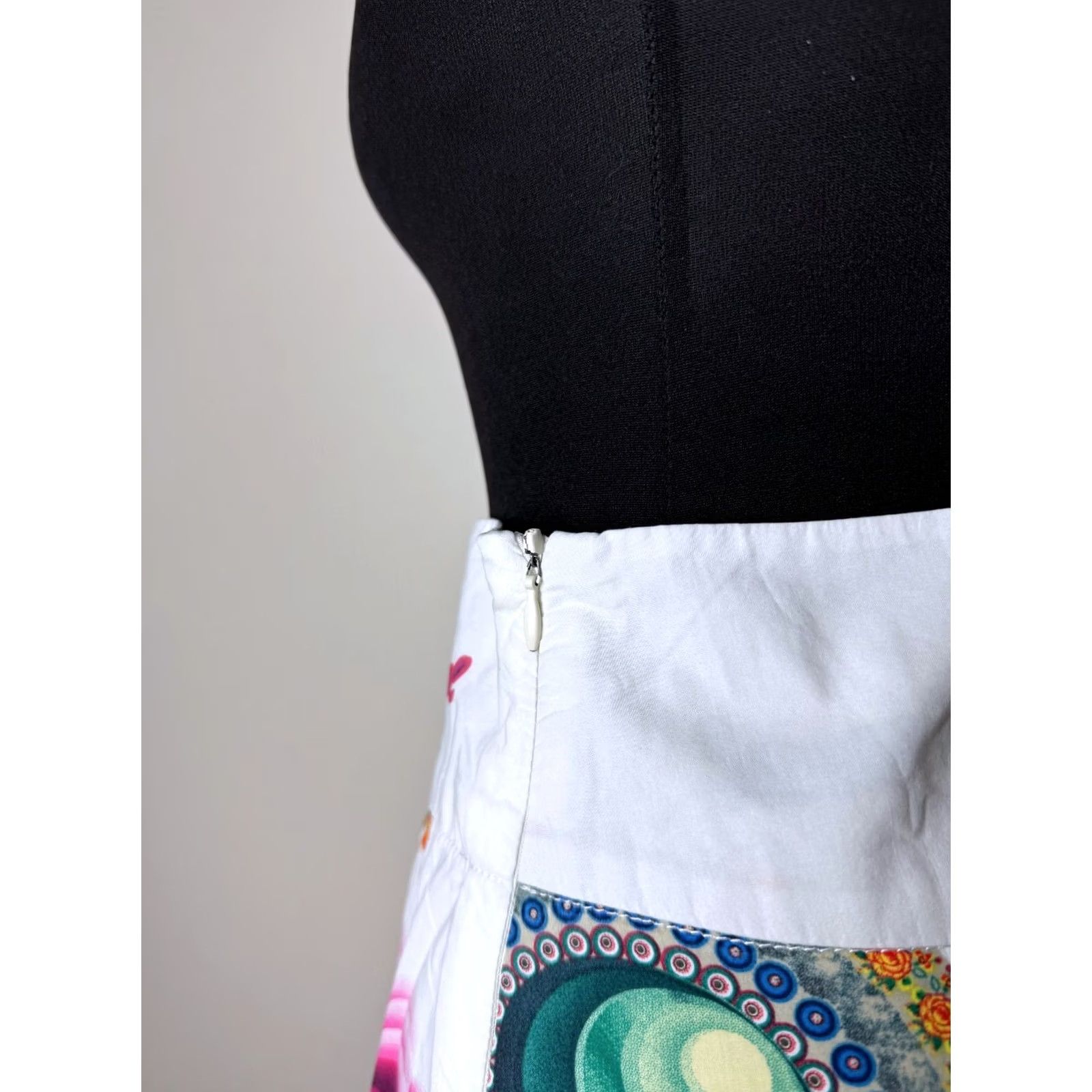 Desigual Desigual Skirt Womens Size 34 Knee Length Cotton Multicoloured 34 Desigual Skirt Womens Size 34 Knee Length Cotton Multicoloured Size 24" / US 00 / IT 34 - 4 Thumbnail