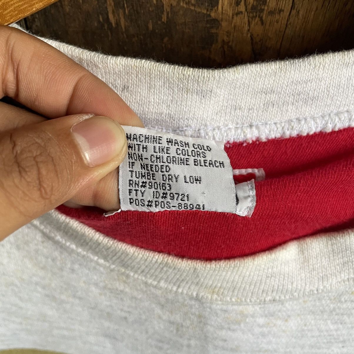 Marlboro Vintage Marlboro Big Logo Crewneck Sweatshirt Size US L / EU 52-54 / 3 - 10 Thumbnail