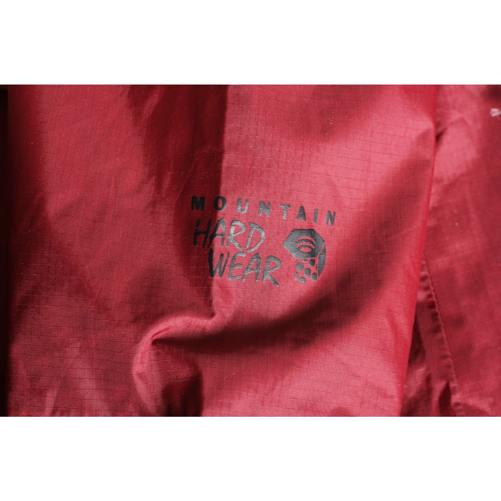 Mountain Hardwear MOUNTAIN HARDWEAR Finder Waterproof Hooded Jacket Women L Burgundy Jacket Womens Rain Coat MJ5578 Size L / US 10 / IT 46 - 5 Thumbnail
