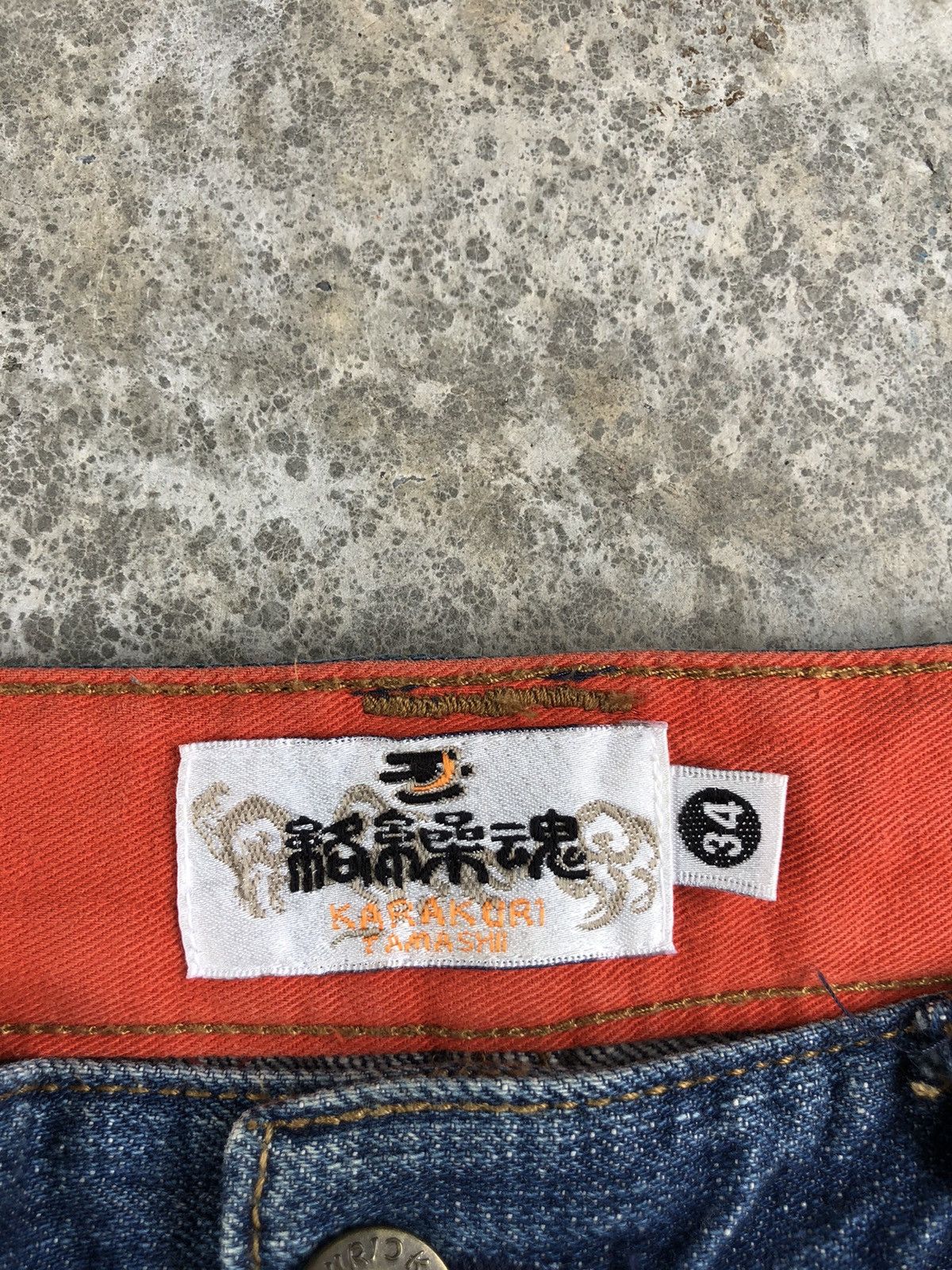 Karakuri Tamashii Karakuri Tamashii Embroidered Jeans Distressed Jeans Size US 33 - 19 Thumbnail