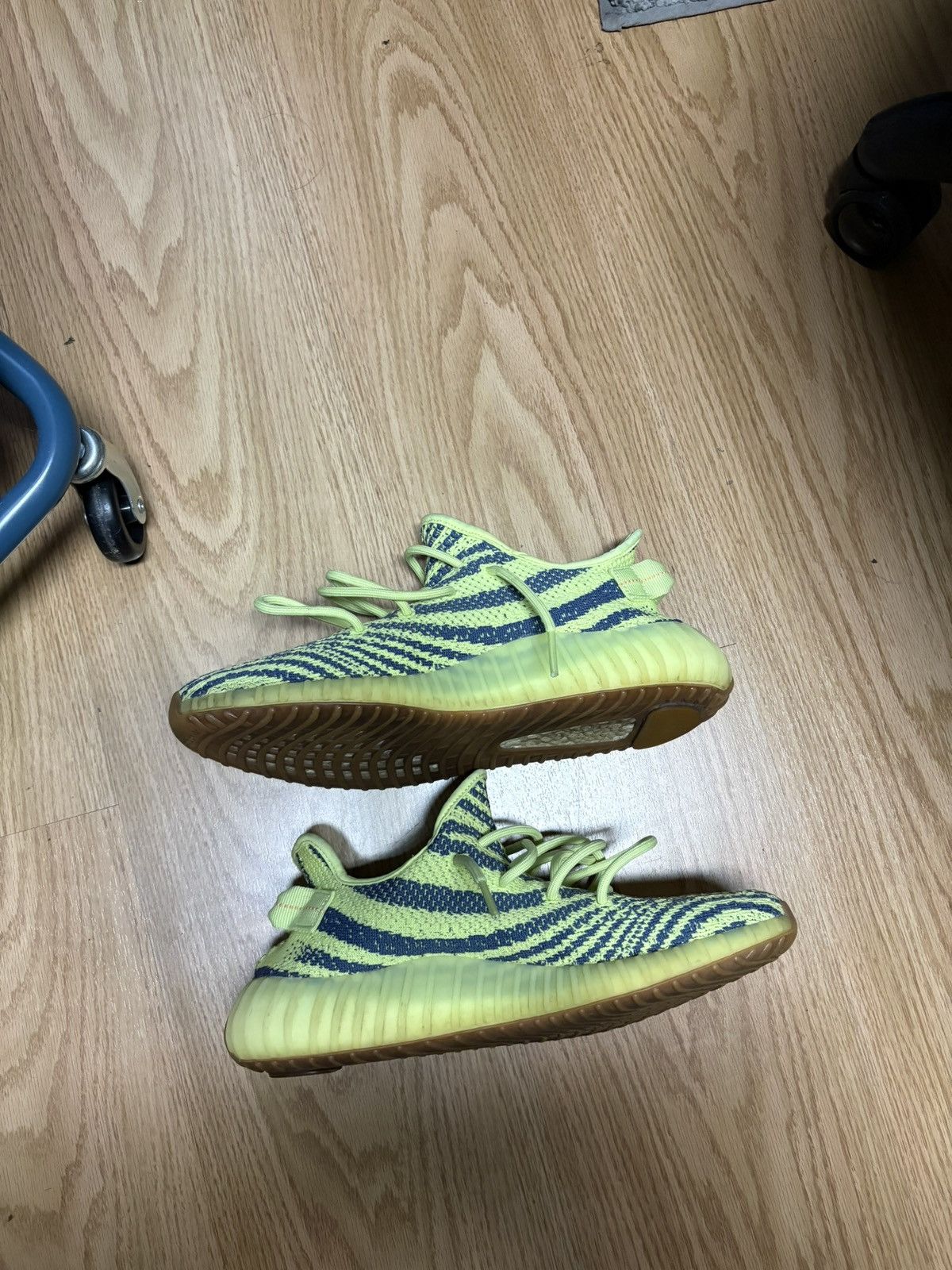 Adidas Adidas Yeezy Boost 350 V2 Size US 9.5 / EU 42-43 - 6 Thumbnail