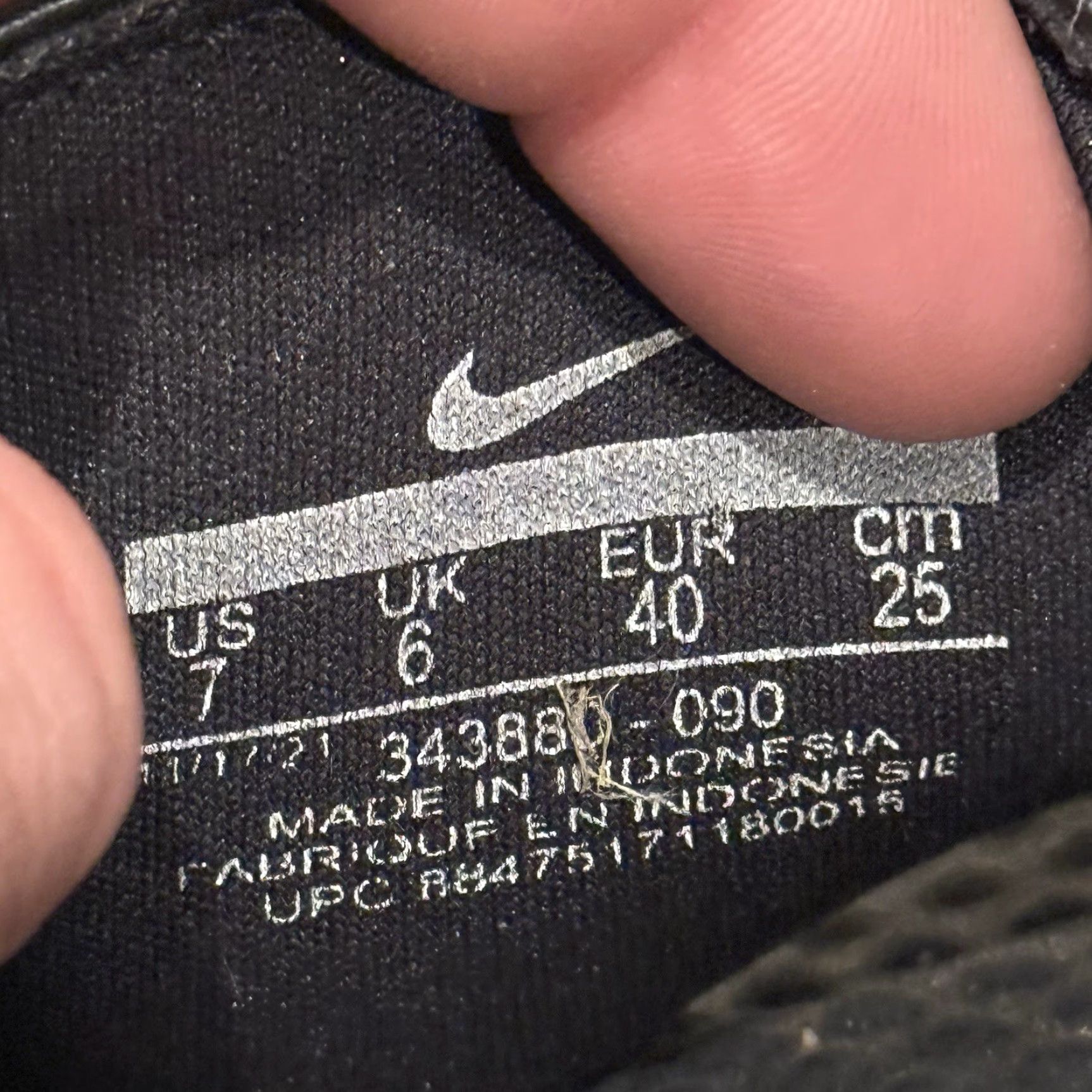 Nike VINTAGE? No — Nike Benassi JDI Sandlas Mens Size 7 Black White Slip On Slides 343880-090 Size ONE SIZE - 6 Thumbnail