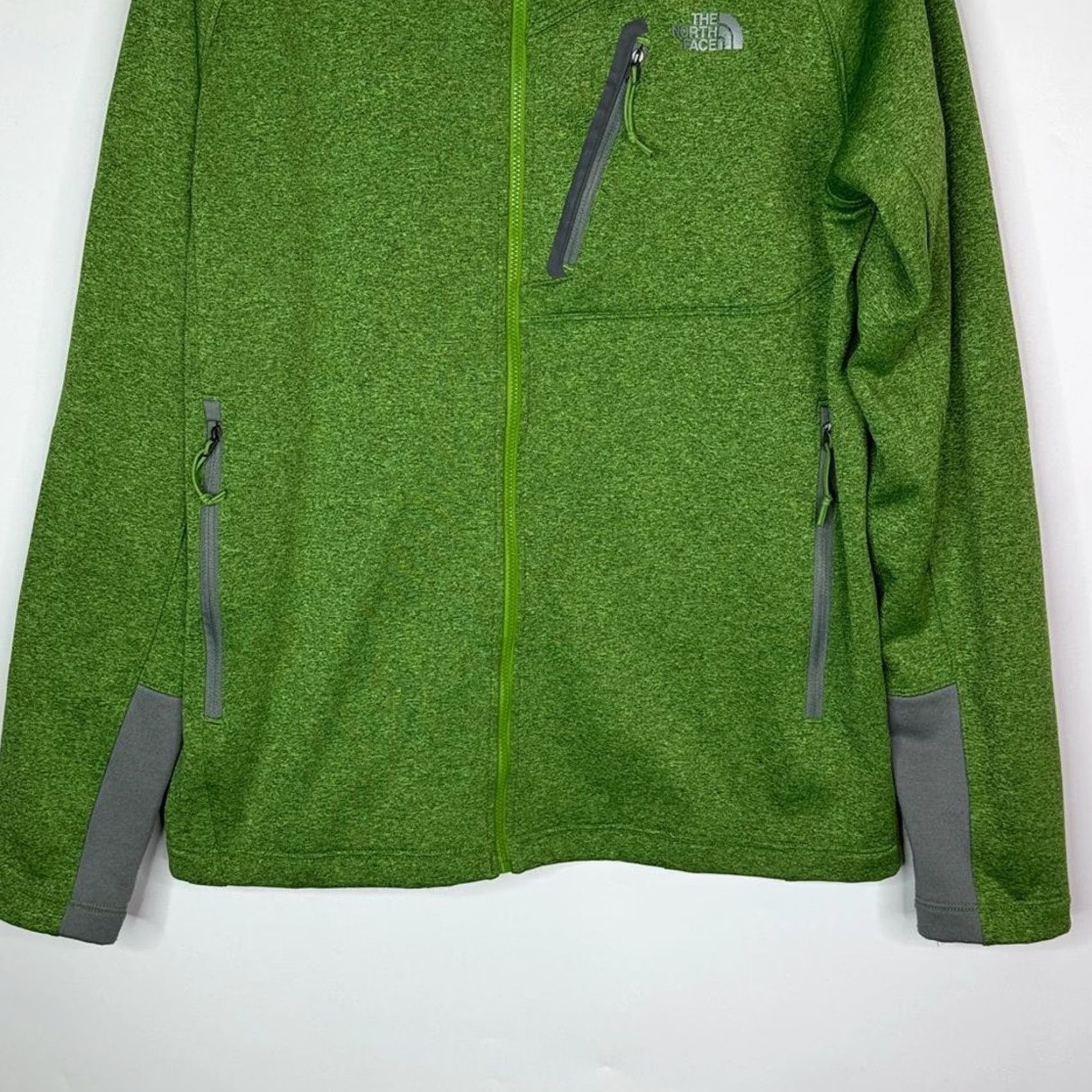 The North Face VINTAGE The North Face Green Full Zip Sweatshirt Hoodie Mens M Regular Chest 21” Pit to Pit 27” Length 32” Sleeve Length Size US M / EU 48-50 / 2 - 3 Thumbnail