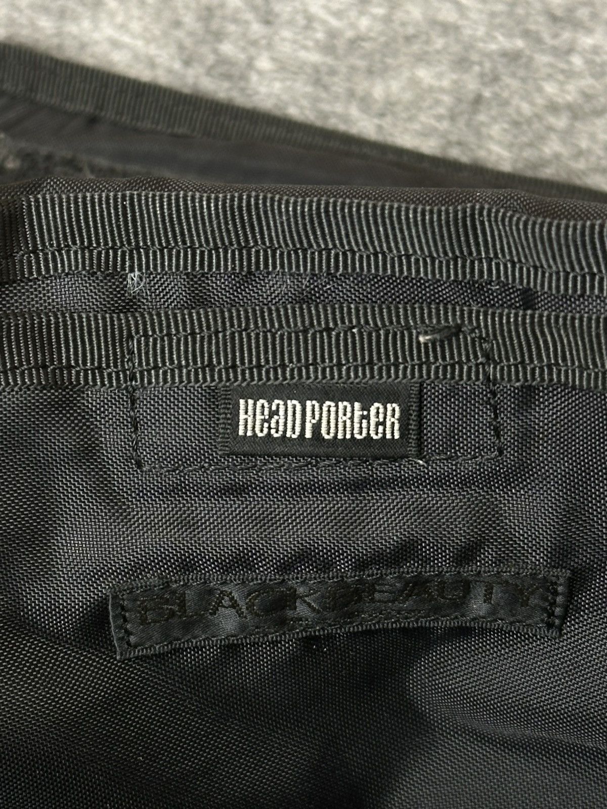 Porter Porter messenger bag with a wrinkled nylon. Size ONE SIZE - 18 Thumbnail