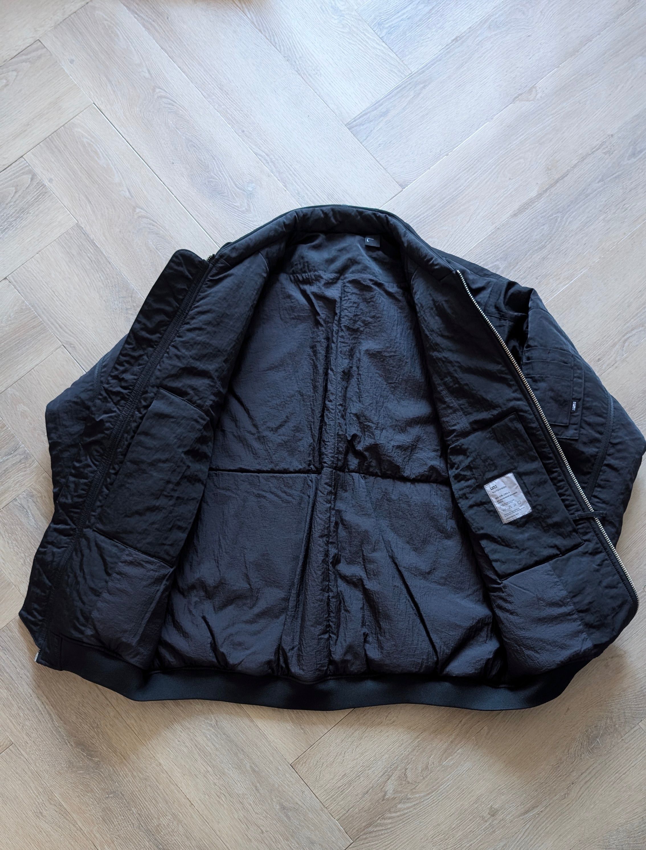 Riot Division Riot Division Dimension Bomber Gen.4 Size US L / EU 52-54 / 3 - 6 Thumbnail