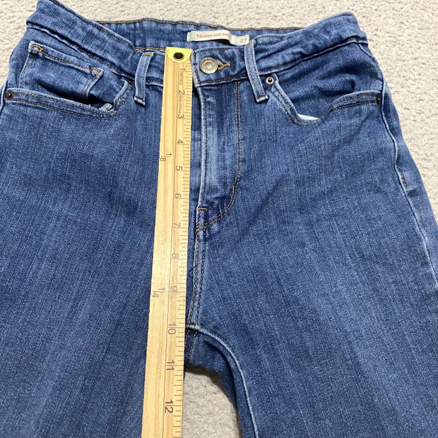 Levi's Levi's 721 Jeans Womens 27 Blue Denim High Rise Skinny 5-Pocket Regular Jeans Womens Blue Levi's 700 Series Size 42" / US 20 - 7 Thumbnail