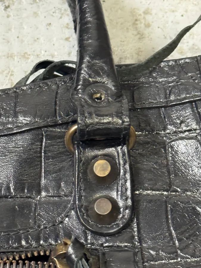 Balenciaga Balenciaga Black Crocodile Embossed Leather City Bag Size ONE SIZE - 6 Thumbnail