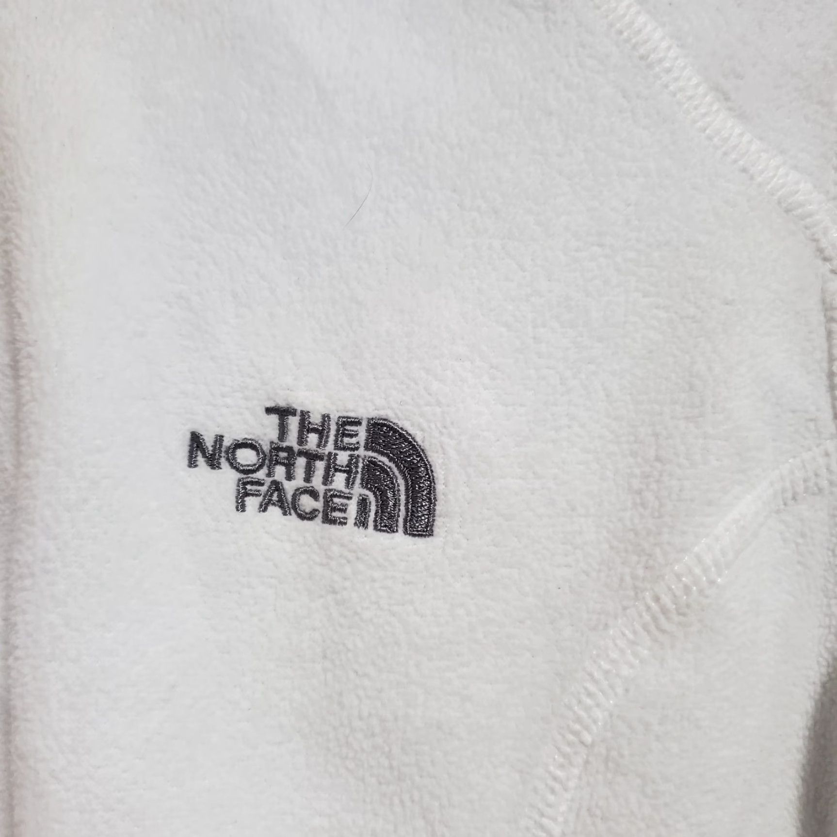 The North Face VINTAGE The North Face Fleece Pullover Shirt 1/4 Zip Long Sleeve White Womens (S) Logo Outdoors Size S / US 4 / IT 40 - 5 Thumbnail