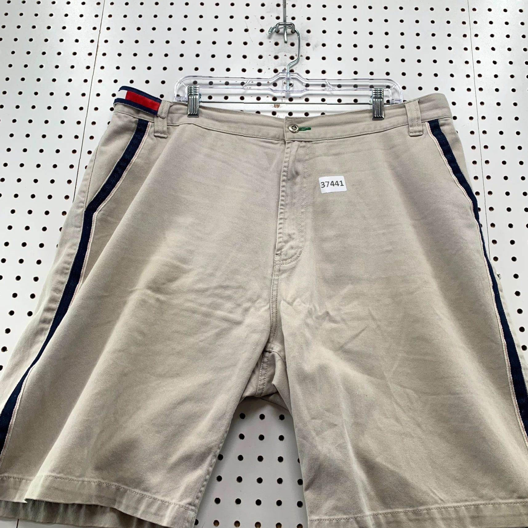 Tommy Hilfiger VINTAGE Tommy Hilfiger Denim Shorts Mens 40x10 Bermuda Regular 40 Tan Blue Selvedge Sides Y2K Vintage Mens Shorts Size US 40 / EU 56 - 5 Thumbnail