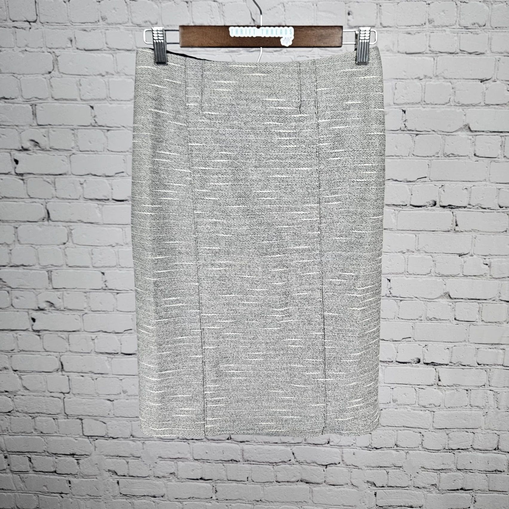 Hugo Boss VINTAGE Boss Hugo Boss Grey Lined Slit Back Zipped Straight Knee Length Skirt 4 Size 27" / US 4 / IT 40 - 2 Thumbnail