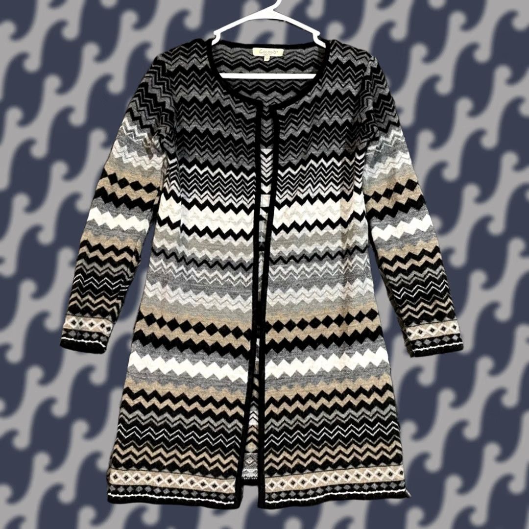Vintage Cocogio Cardigan Women’s Black Small Open Front Zig Zag Print Sweater Shirts? Size S / US 4 / IT 40 - 1 Thumbnail