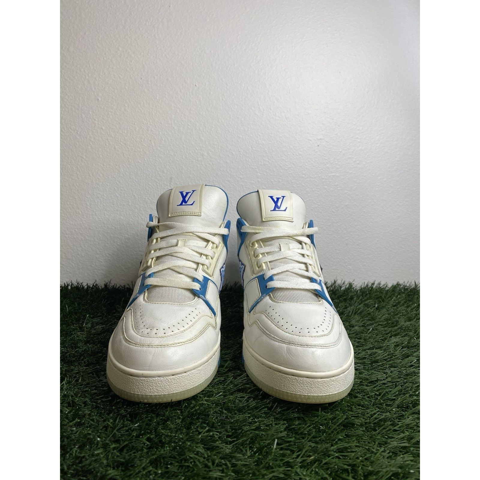 Louis Vuitton Louis Vuitton Trainer “AZUR” | Size 9 LV Size US 10 / EU 43 - 6 Thumbnail